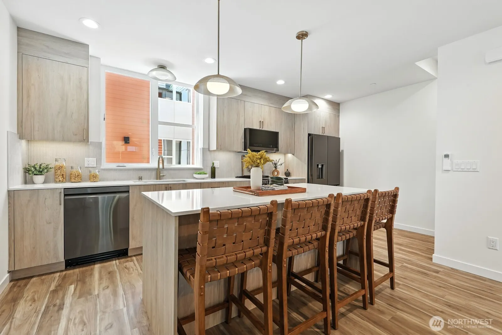 9020 13th Avenue NW #B, Seattle, WA 98117
