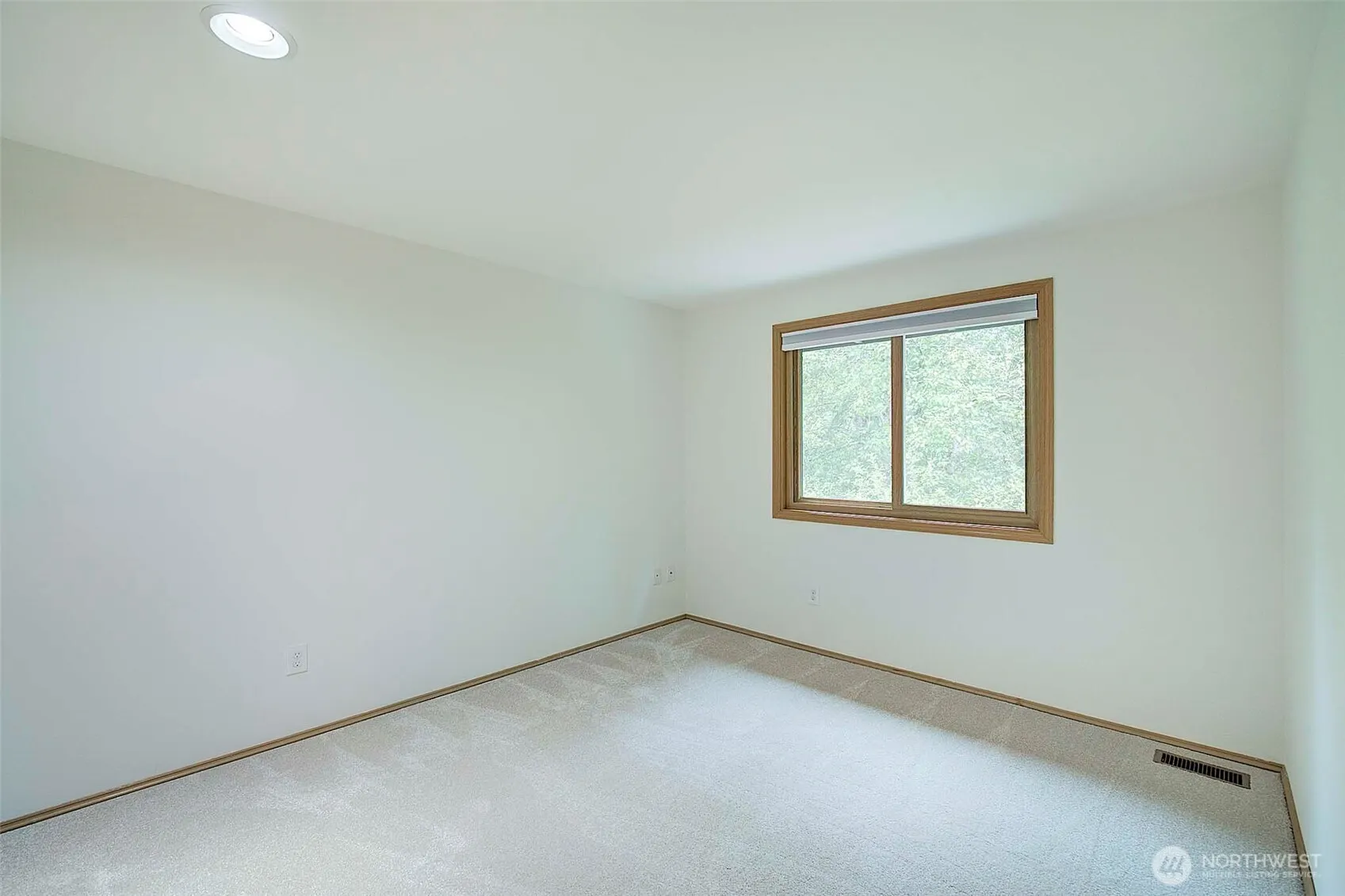 4260 246th Place SE, Sammamish, WA 98029