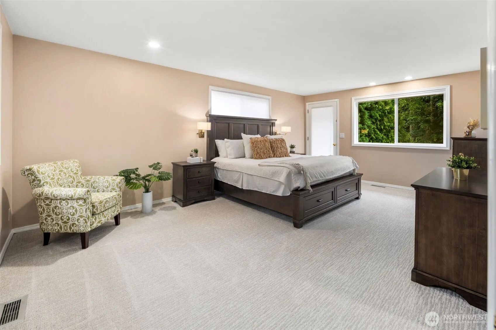 6510 242nd Avenue NE, Redmond, WA 98053