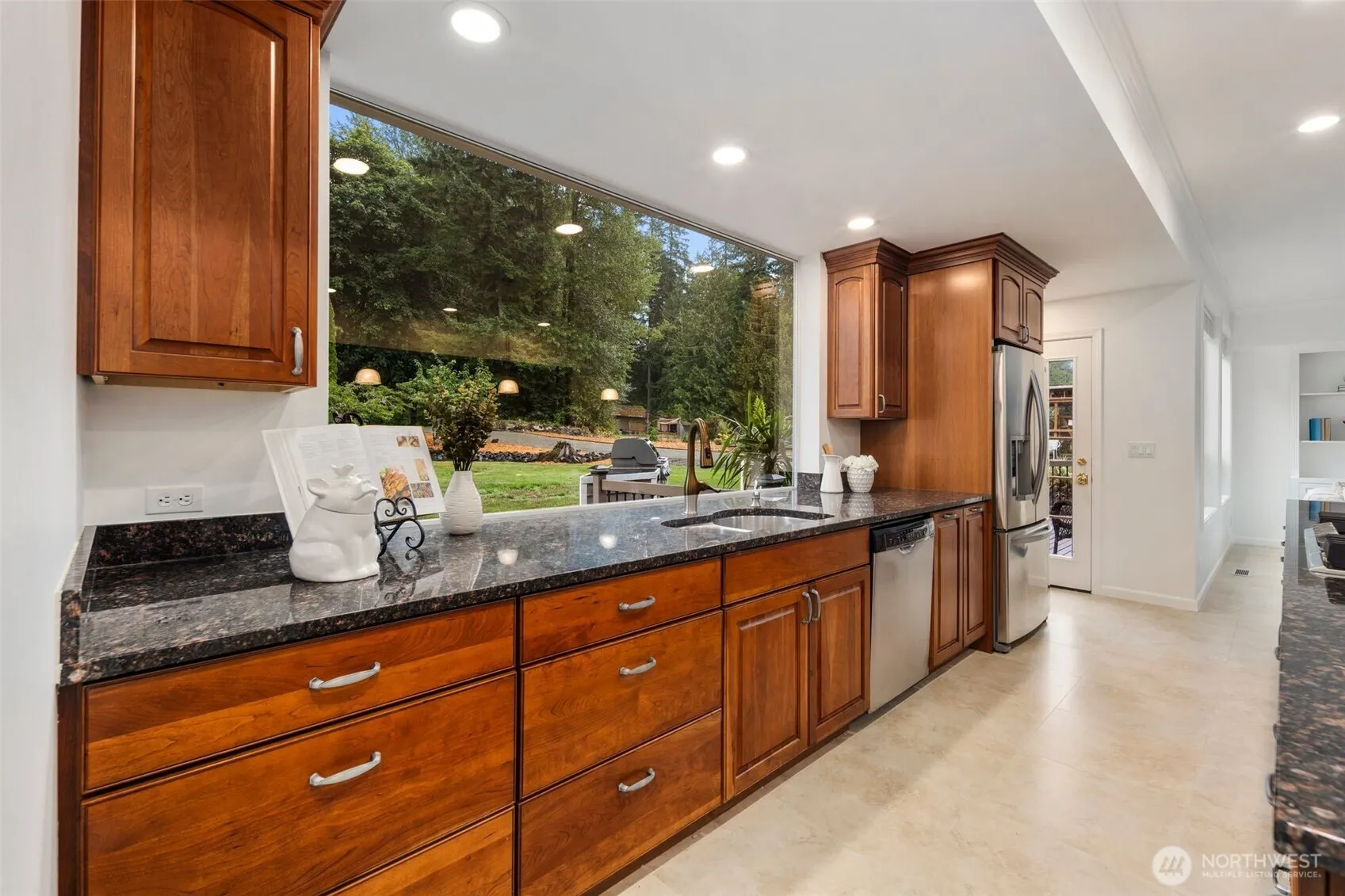 6510 242nd Avenue NE, Redmond, WA 98053