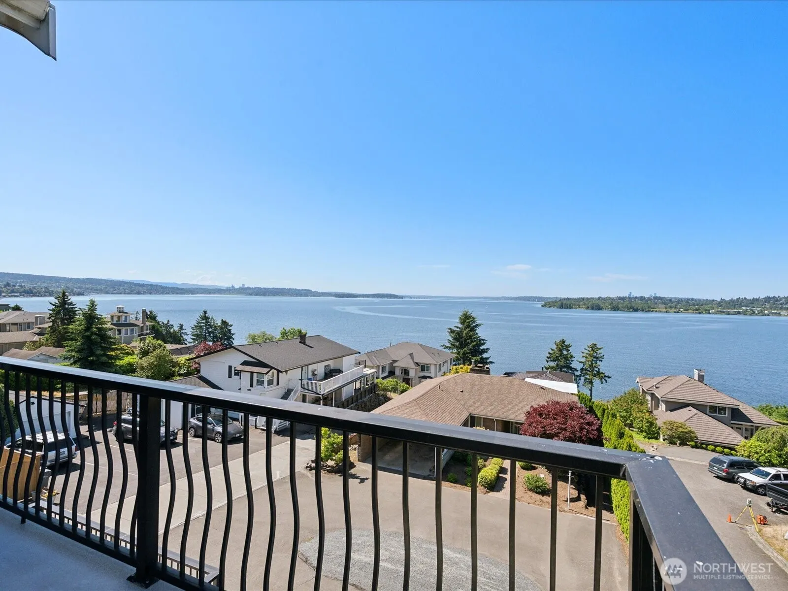 10925 81st Place NE, Kirkland, WA 98034
