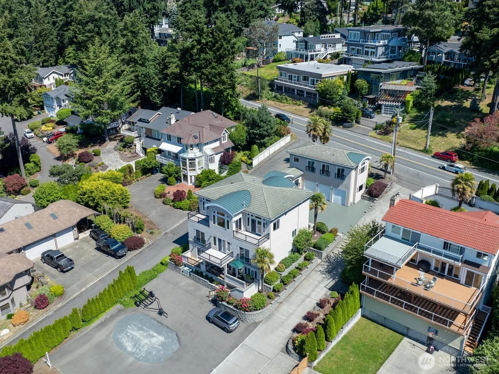 10925 81st Place NE, Kirkland, WA 98034