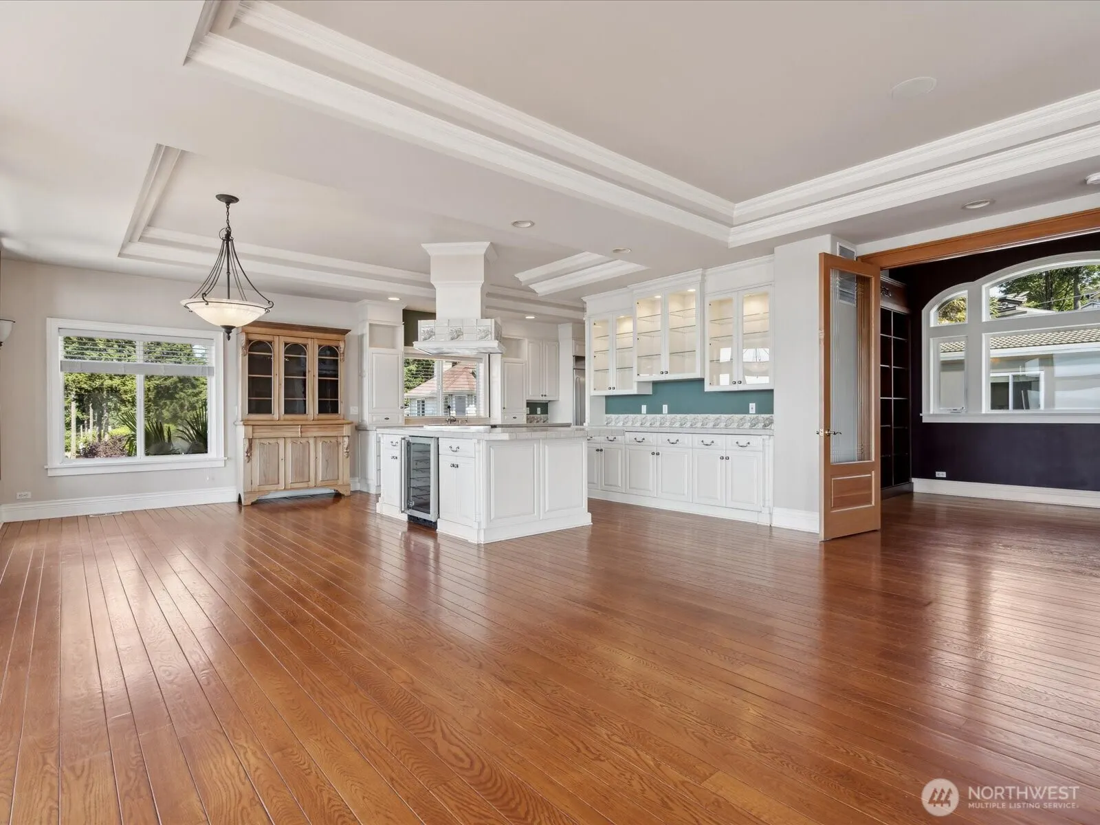 10925 81st Place NE, Kirkland, WA 98034