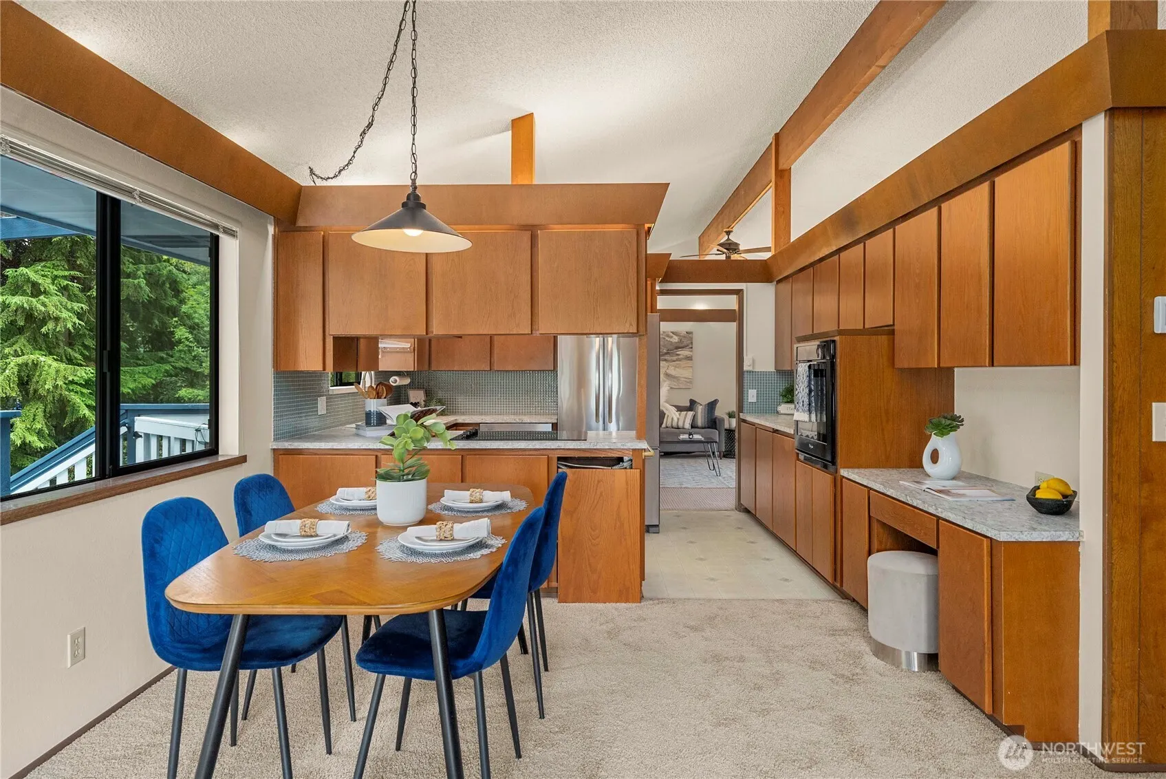 750 Hilltop Avenue , Kent, WA 98031-3118