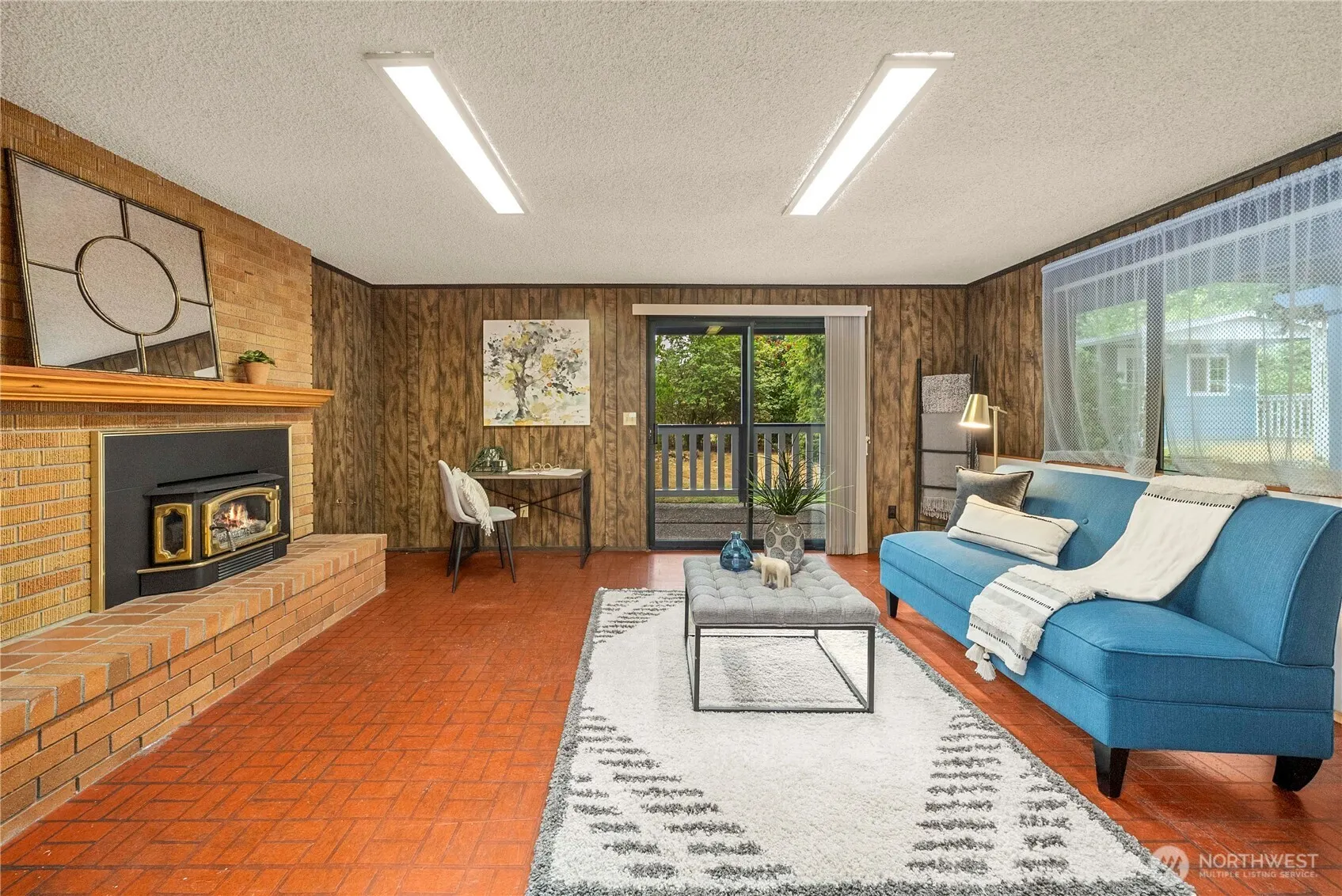 750 Hilltop Avenue , Kent, WA 98031-3118