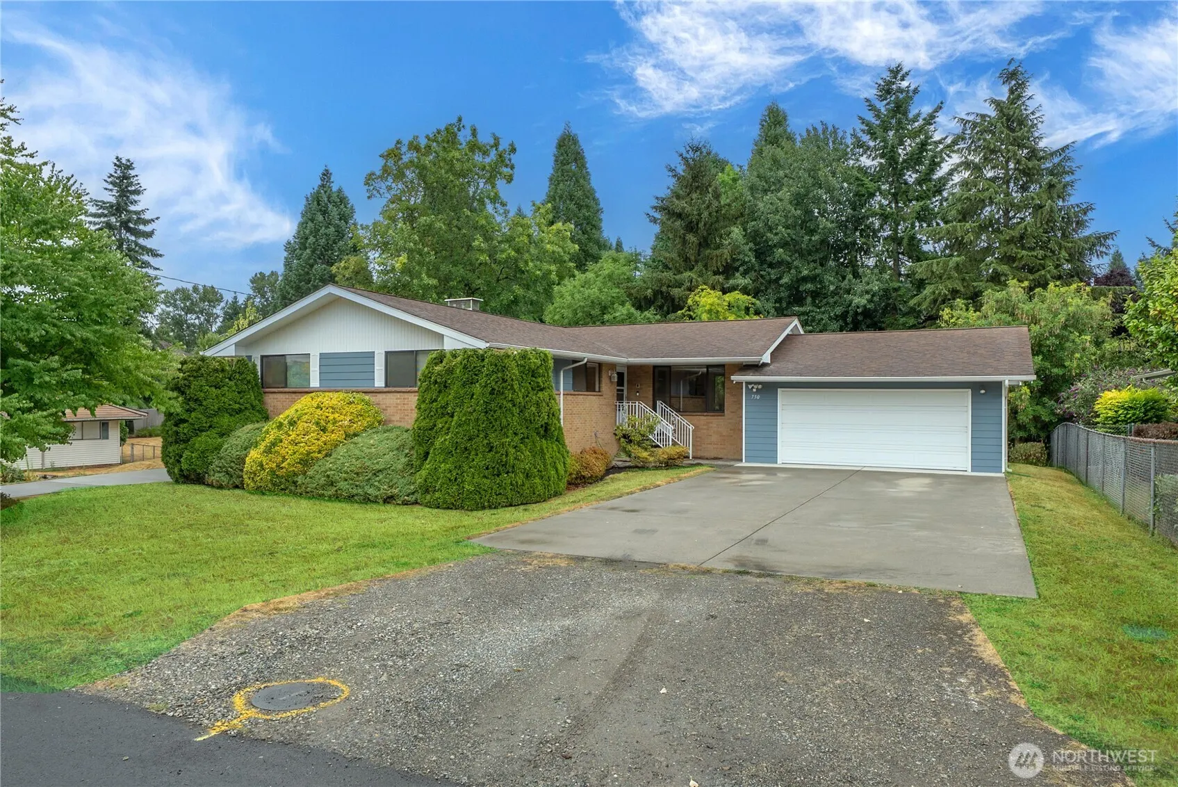 750 Hilltop Avenue , Kent, WA 98031-3118