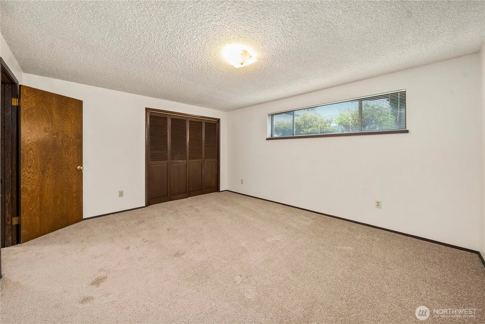 750 Hilltop Avenue , Kent, WA 98031-3118