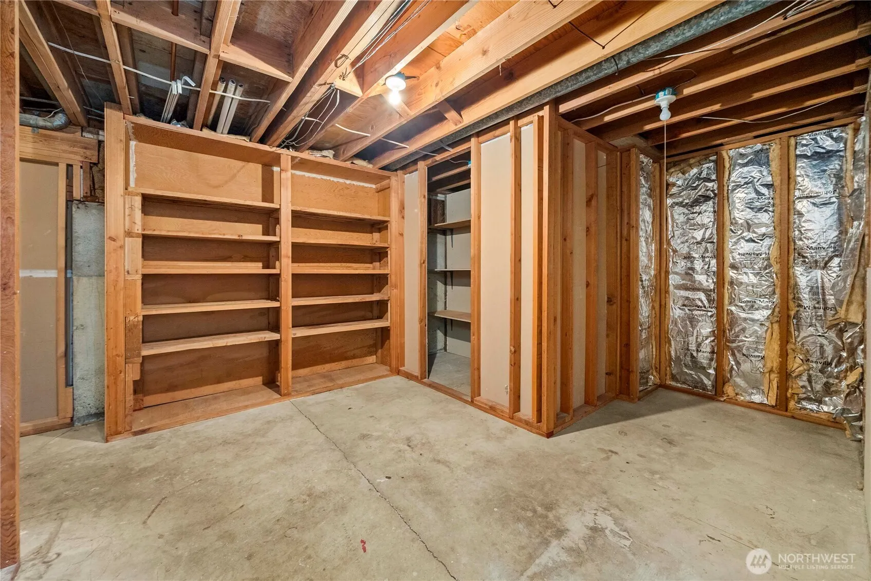 750 Hilltop Avenue , Kent, WA 98031-3118