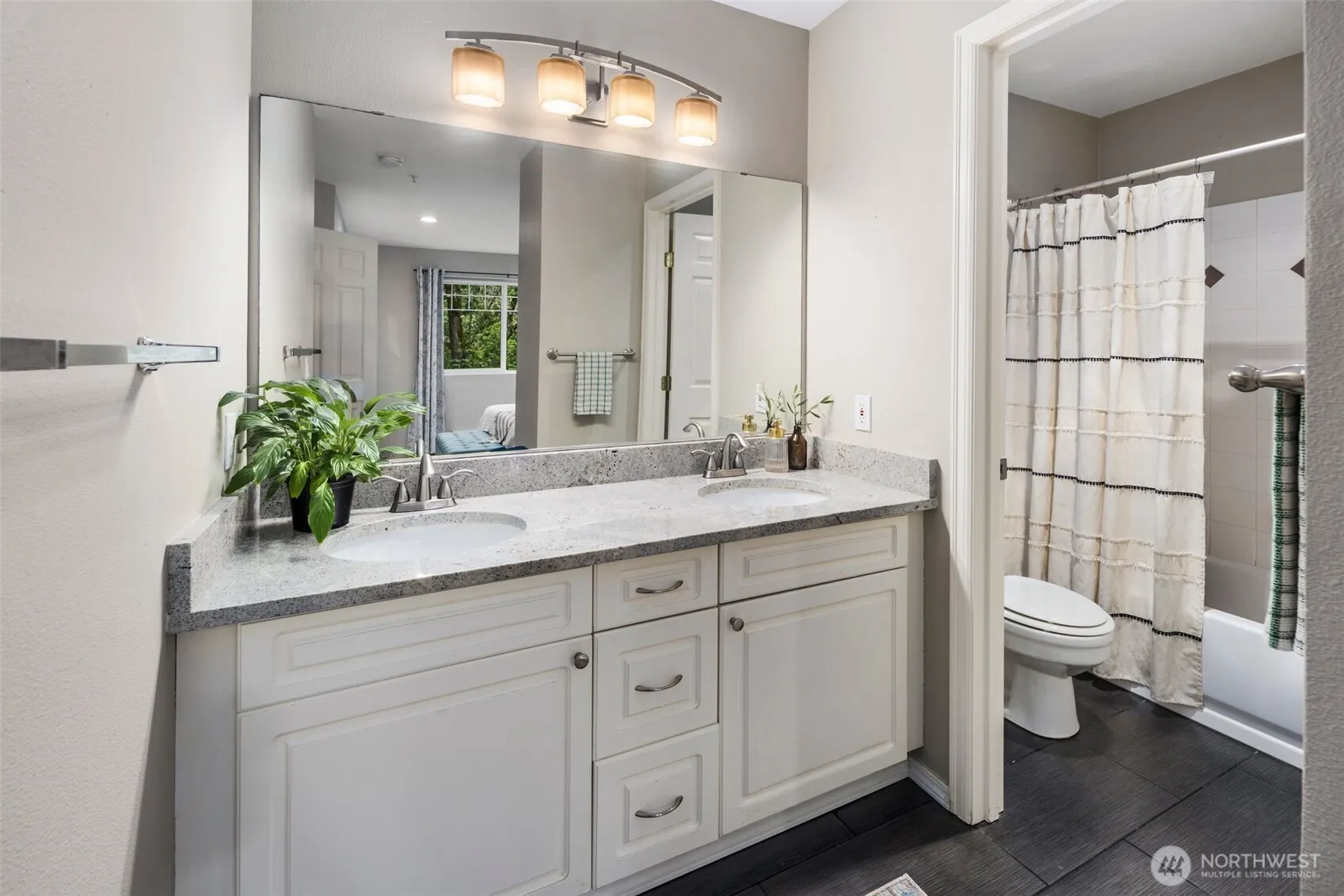 18501 SE Newport Way #H236, Issaquah, WA 98027