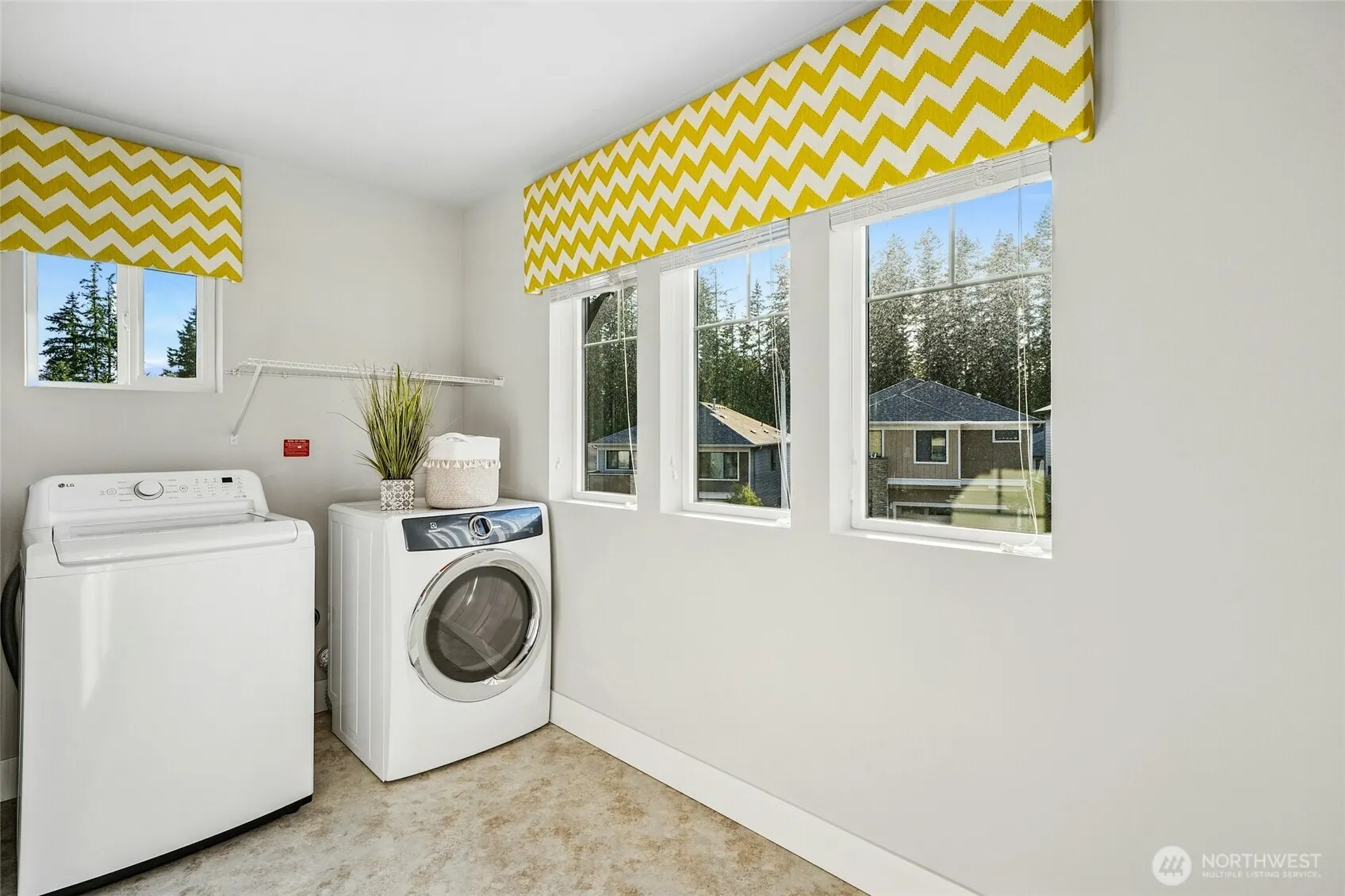 18405 15th Avenue W, Lynnwood, WA 98037