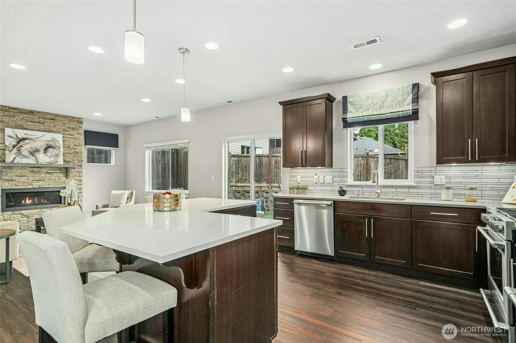 18405 15th Avenue W, Lynnwood, WA 98037