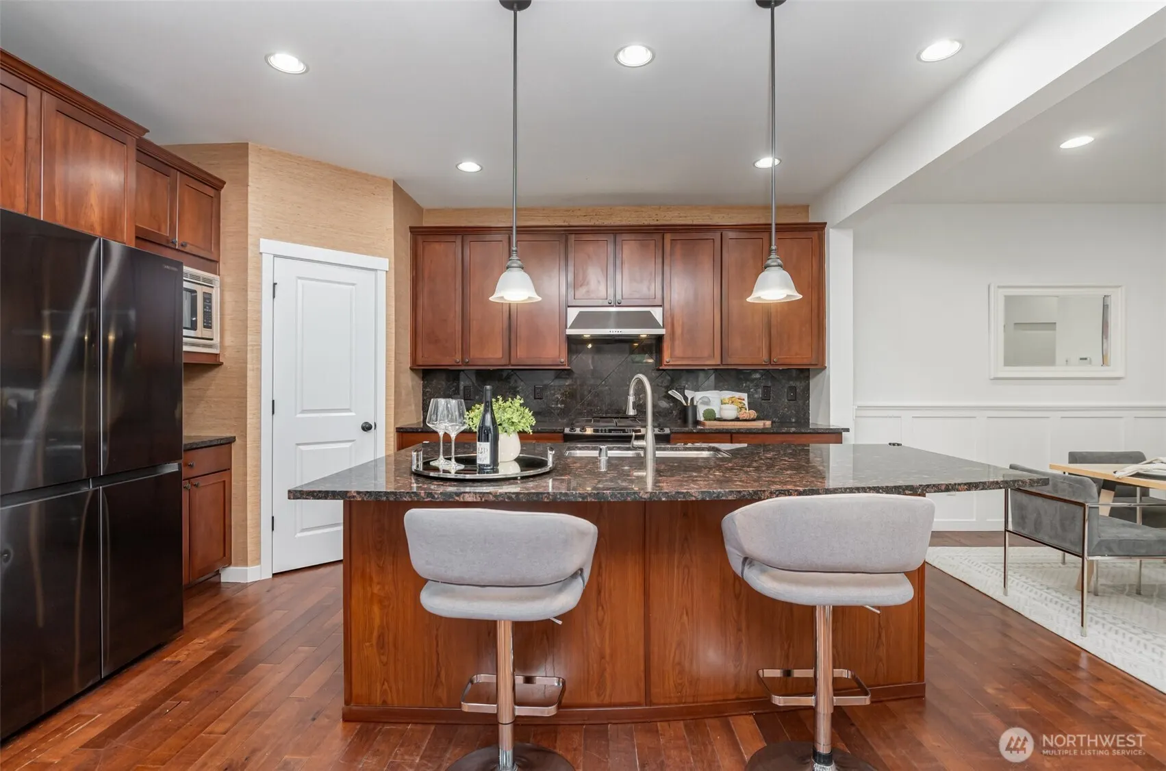 10269 Eastridge Drive NE, Redmond, WA 98053