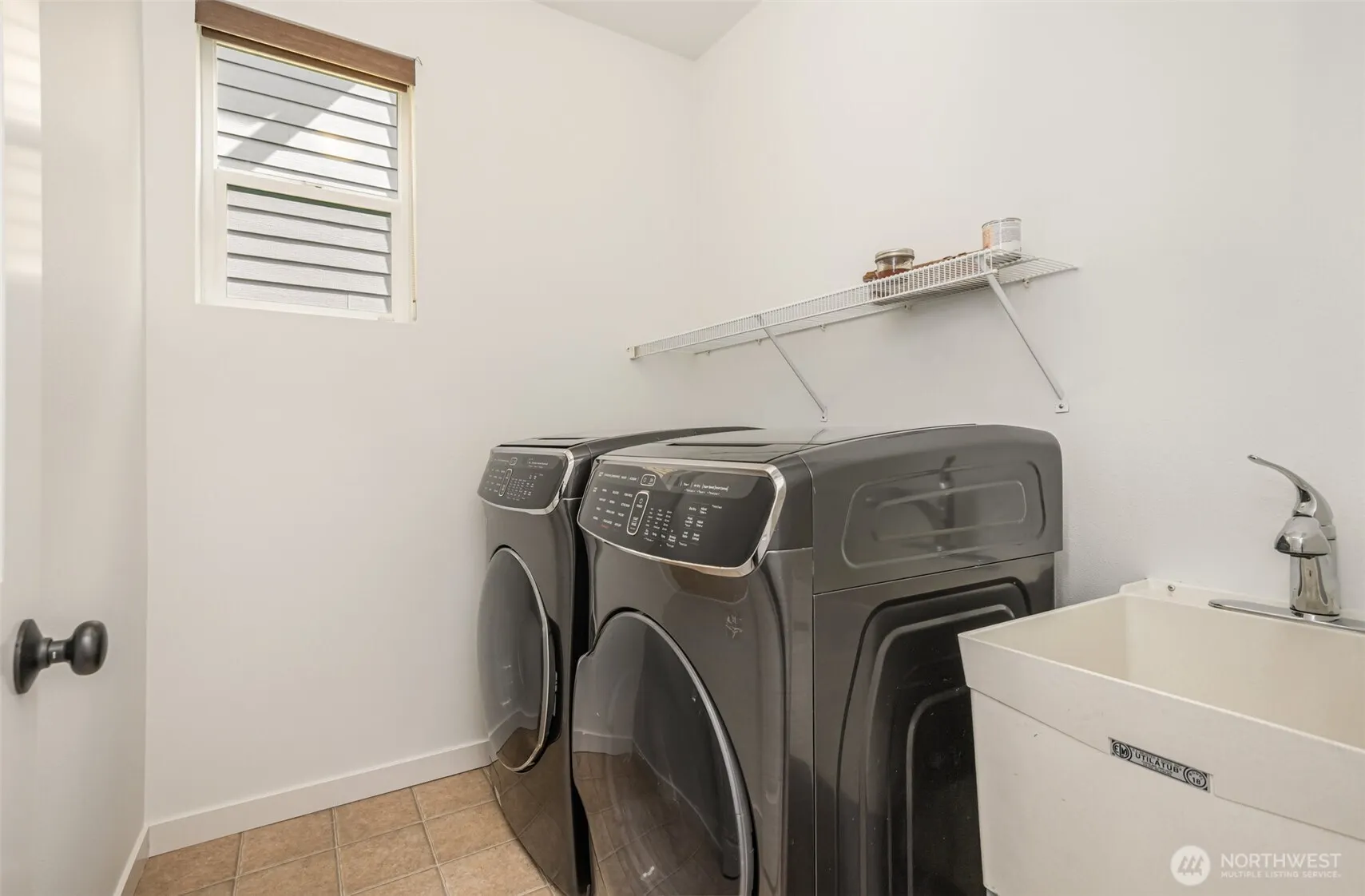 10269 Eastridge Drive NE, Redmond, WA 98053