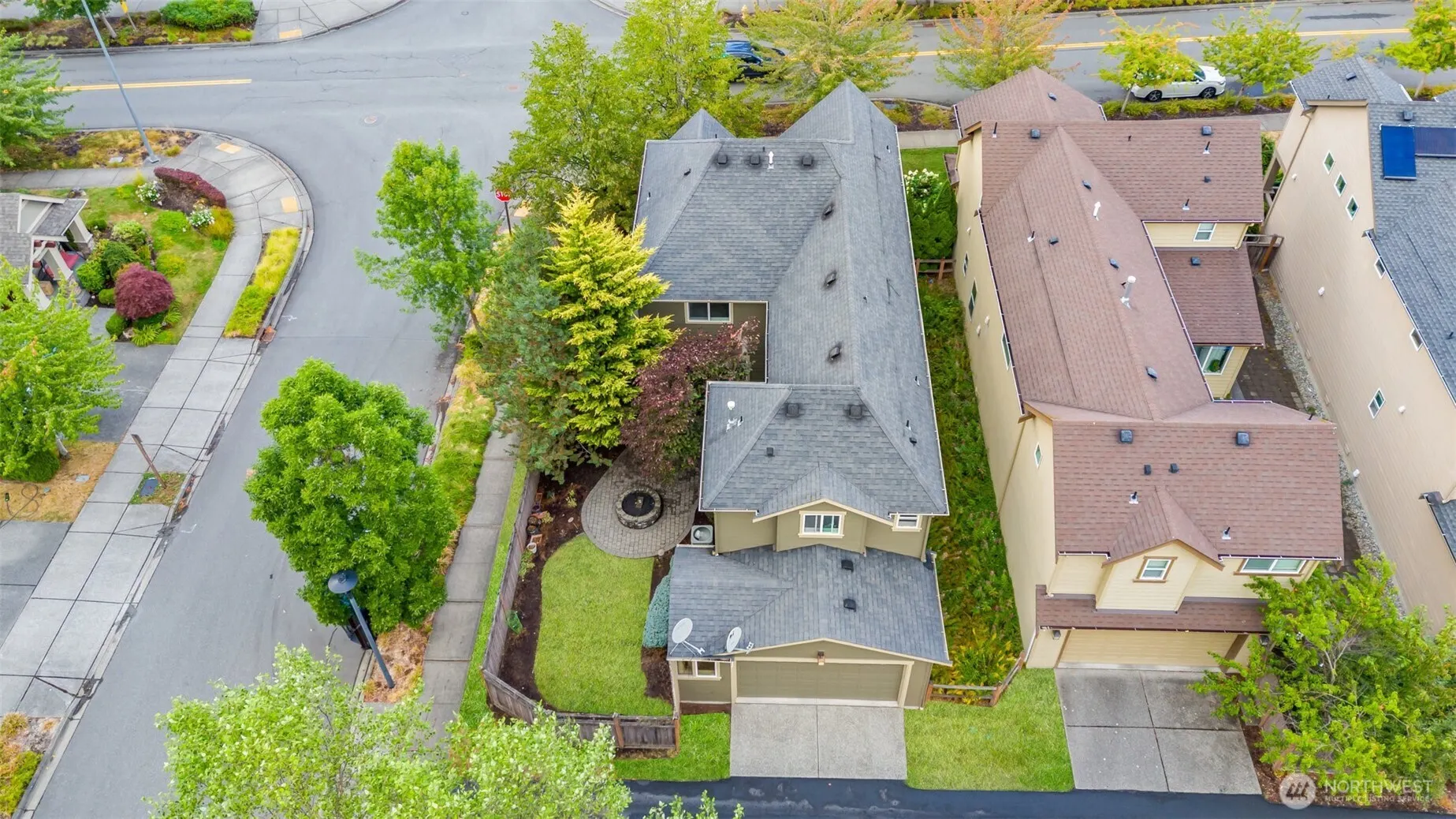 10269 Eastridge Drive NE, Redmond, WA 98053
