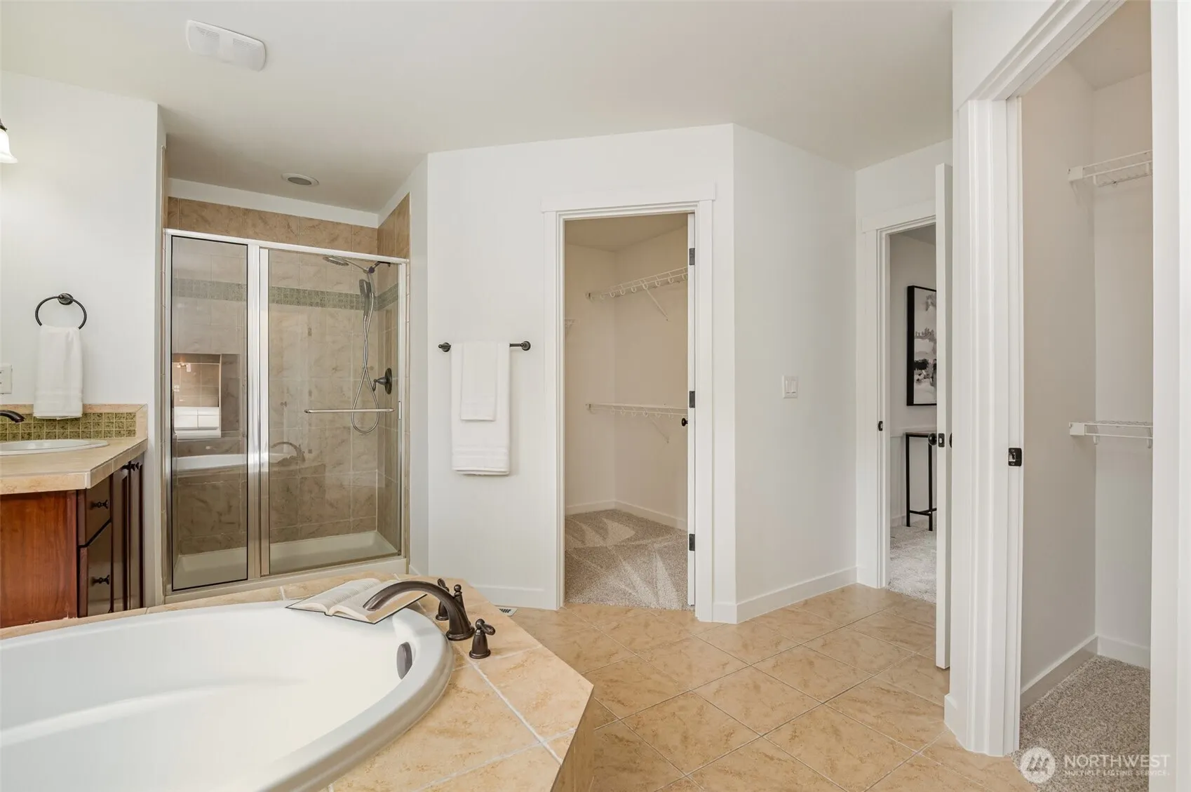 10269 Eastridge Drive NE, Redmond, WA 98053