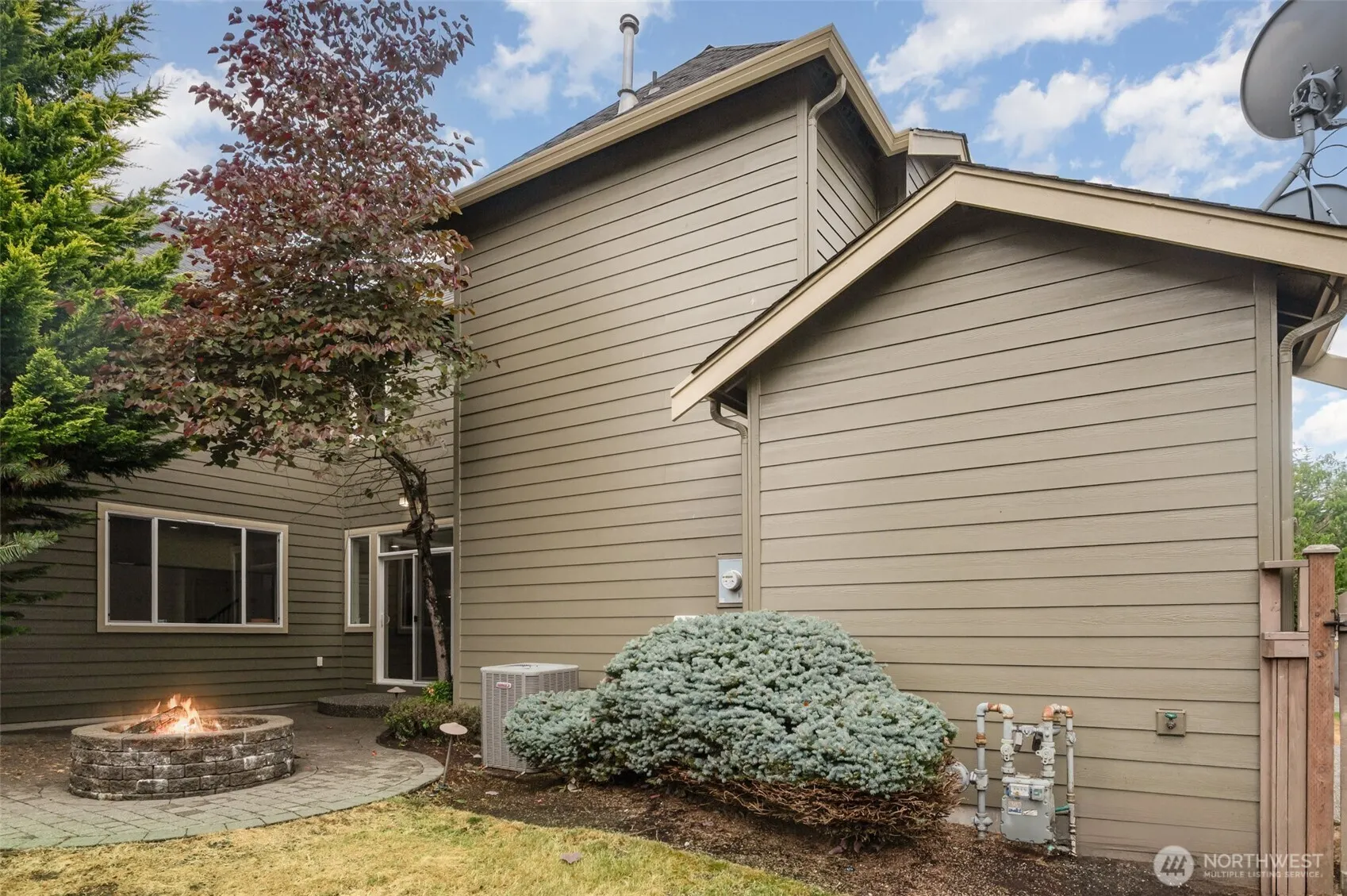 10269 Eastridge Drive NE, Redmond, WA 98053