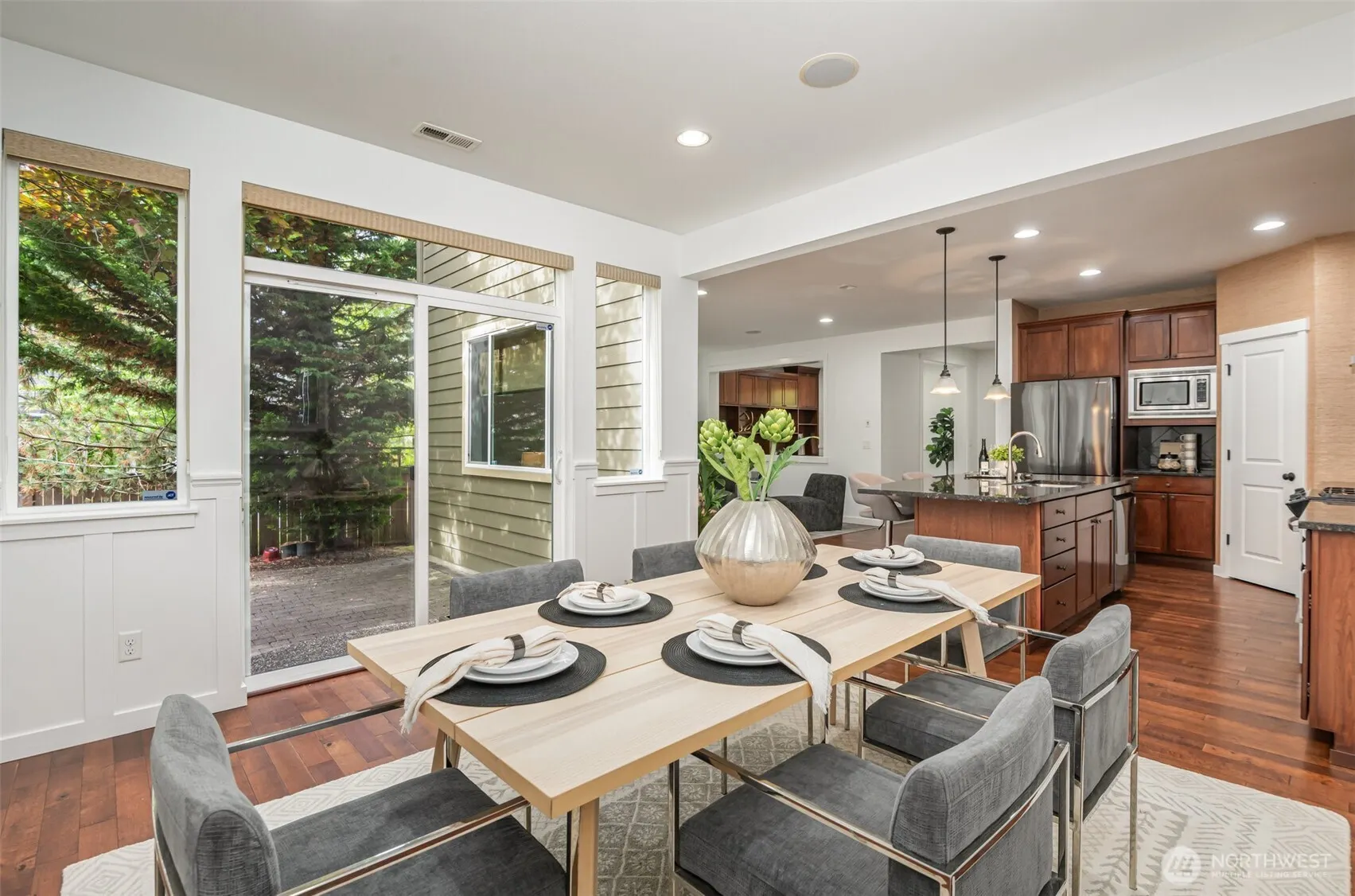 10269 Eastridge Drive NE, Redmond, WA 98053
