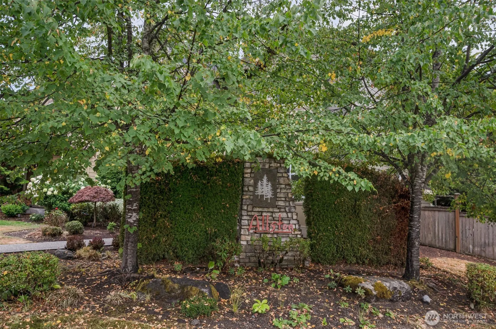 10269 Eastridge Drive NE, Redmond, WA 98053