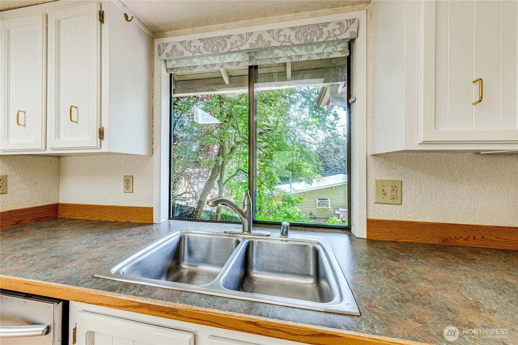 5410 189th Place SW, Lynnwood, WA 98036-5458
