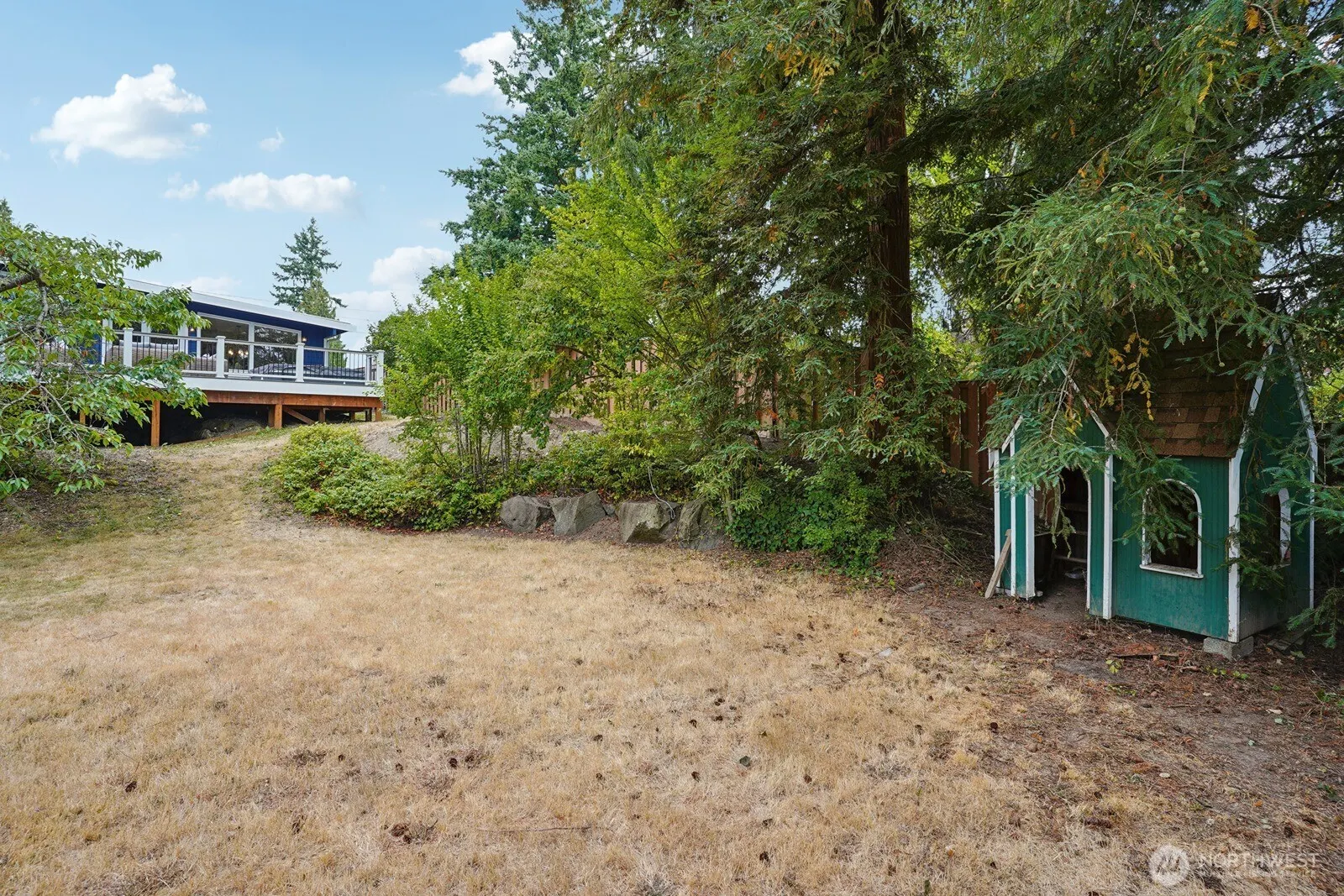 1326 145th Avenue SE, Bellevue, WA 98007-5637