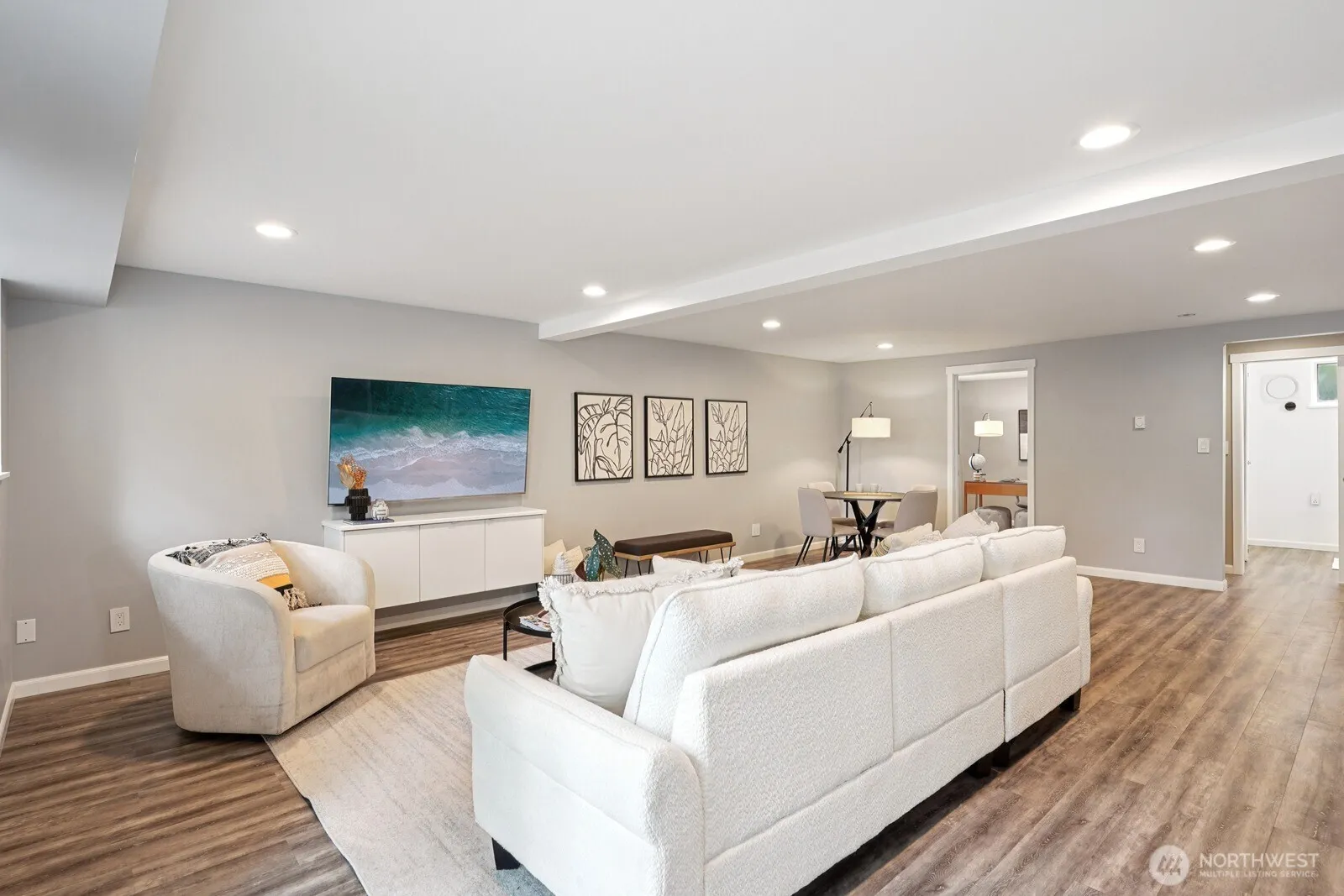 1326 145th Avenue SE, Bellevue, WA 98007-5637