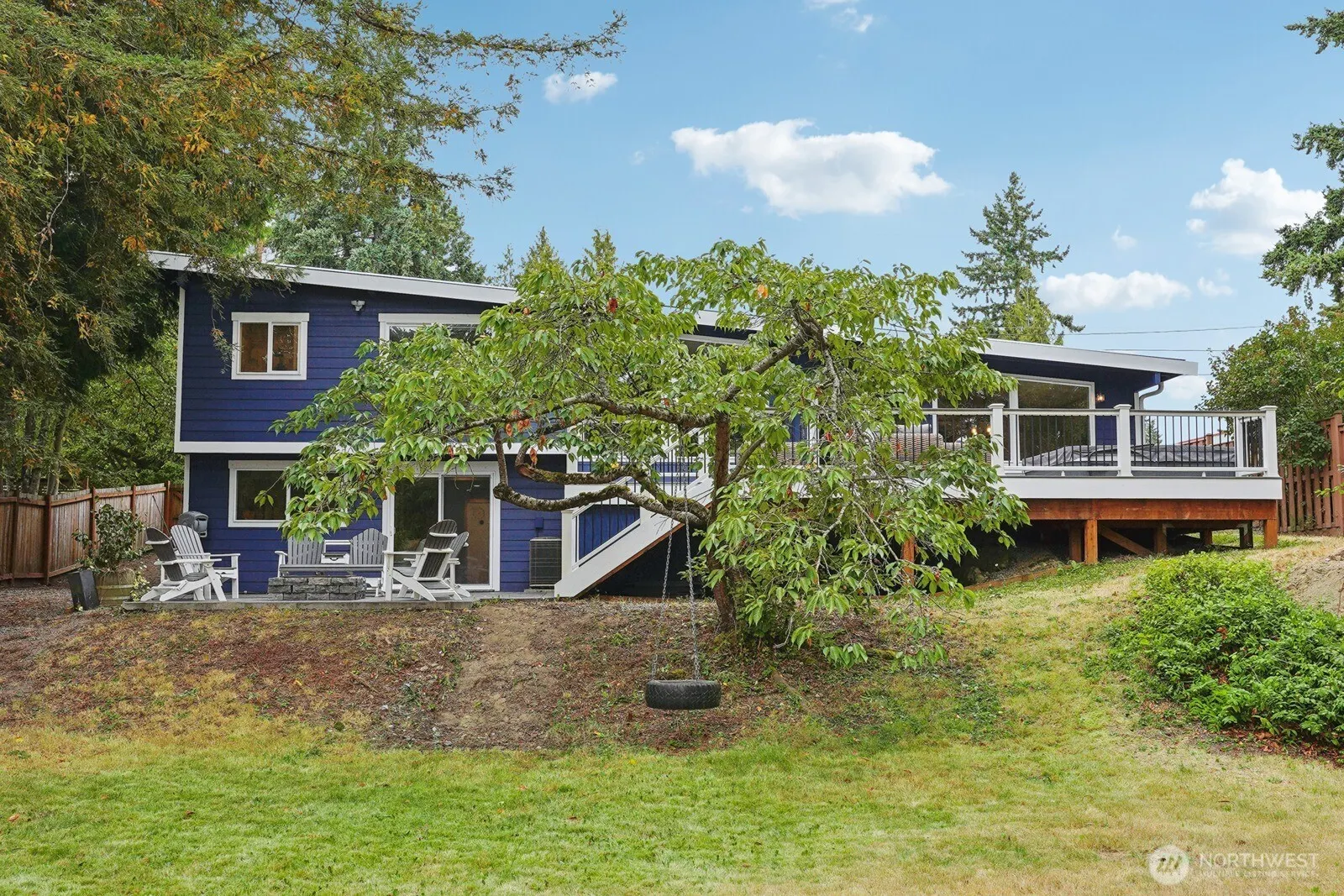 1326 145th Avenue SE, Bellevue, WA 98007-5637