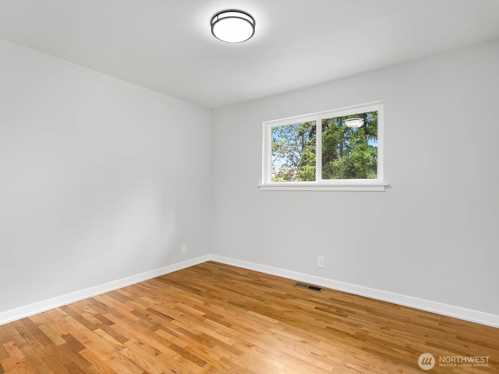 4828 180th Street SW, Lynnwood, WA 98037