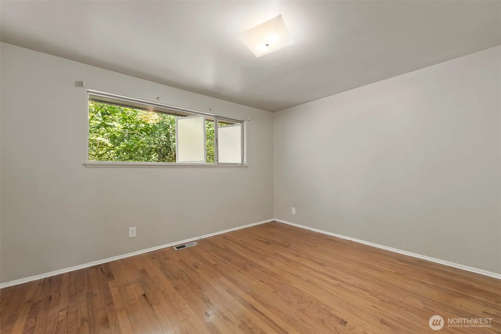 5318 128th Avenue SE, Bellevue, WA 98006