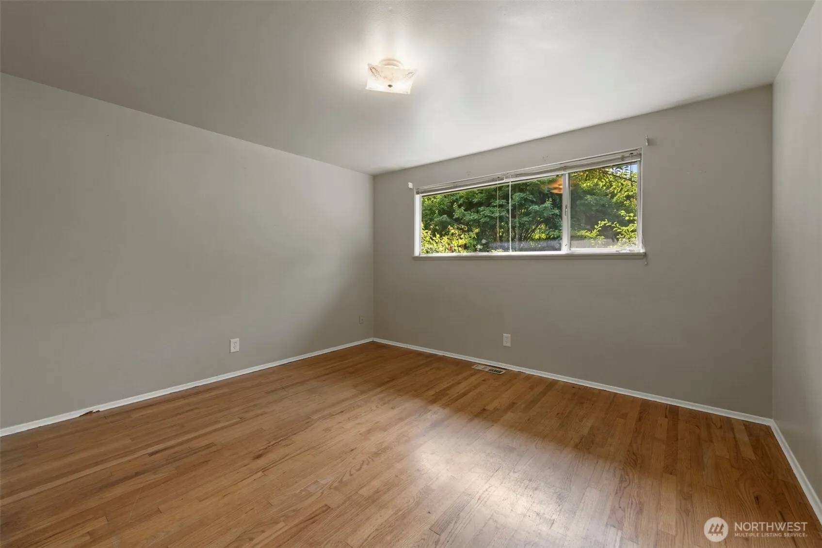 5318 128th Avenue SE, Bellevue, WA 98006
