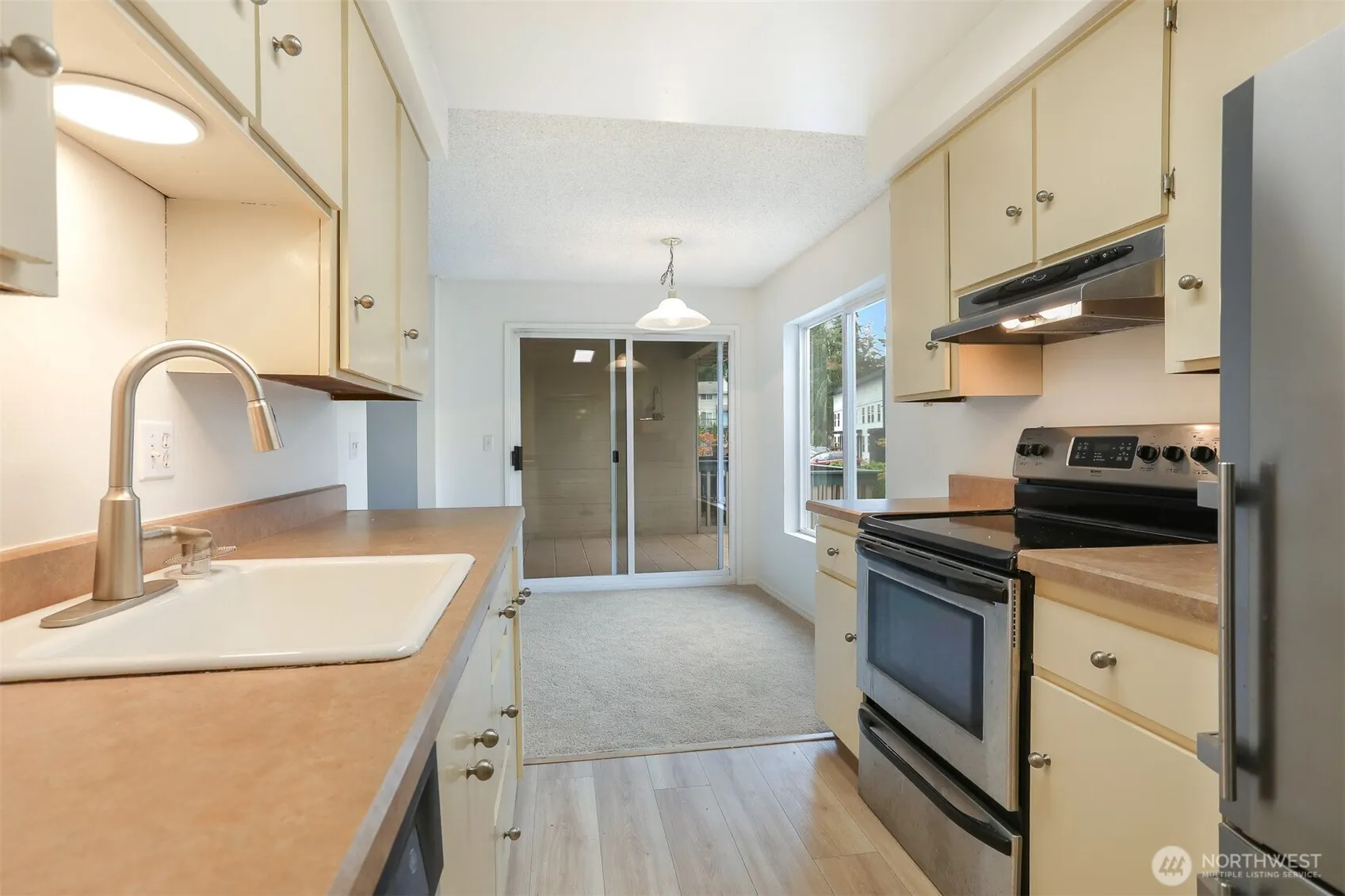 5630 200th Street SW #B119, Lynnwood, WA 98036