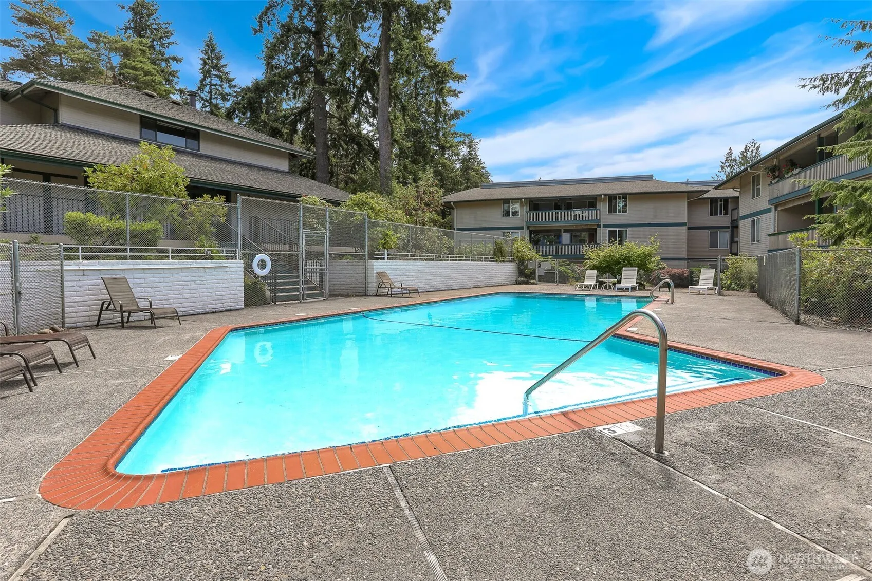 5630 200th Street SW #B119, Lynnwood, WA 98036