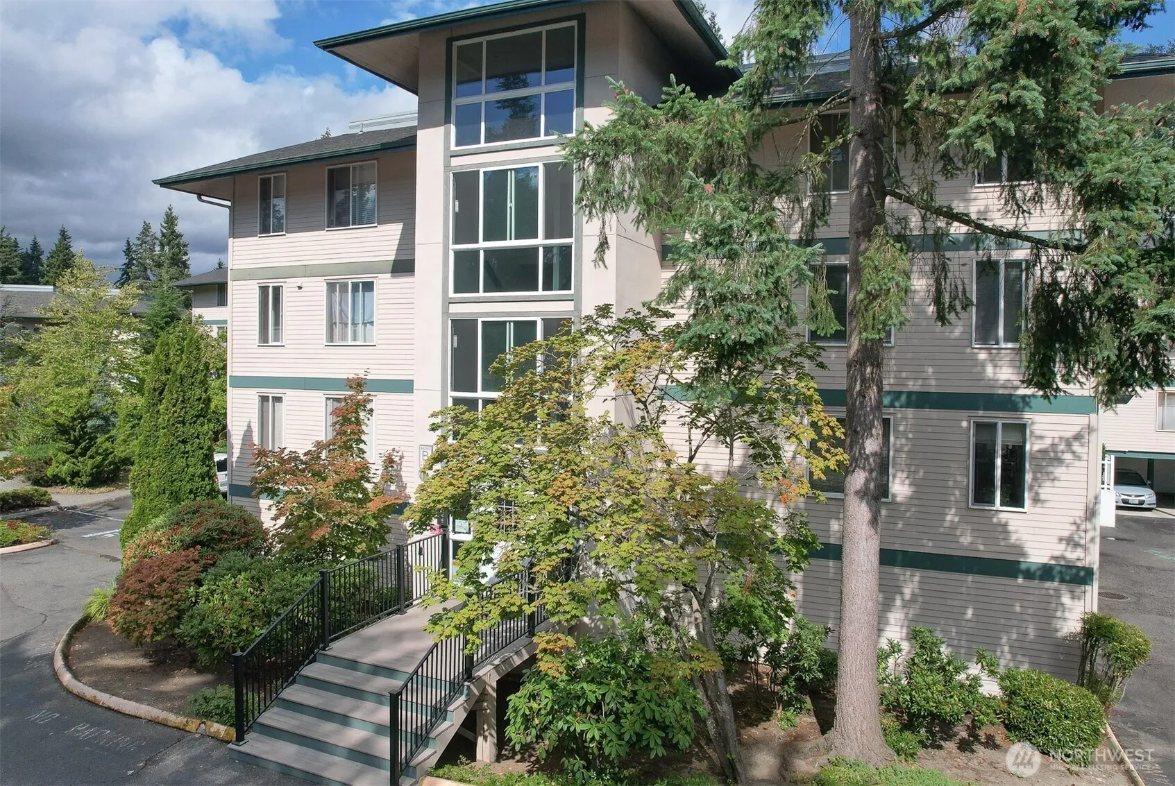 5630 200th Street SW #B119, Lynnwood, WA 98036
