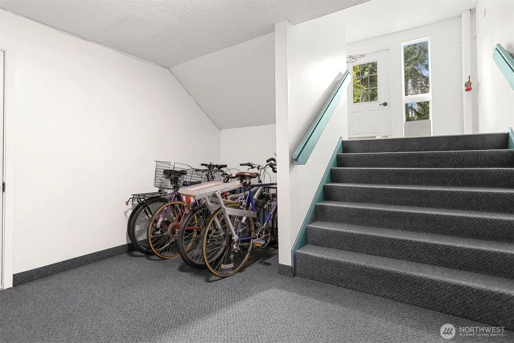 5630 200th Street SW #B119, Lynnwood, WA 98036