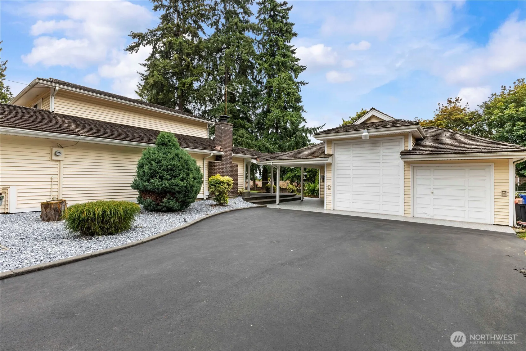 4705 S 272nd Street , Kent, WA 98032