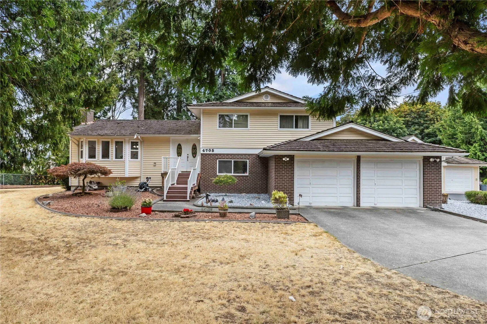 4705 S 272nd Street , Kent, WA 98032