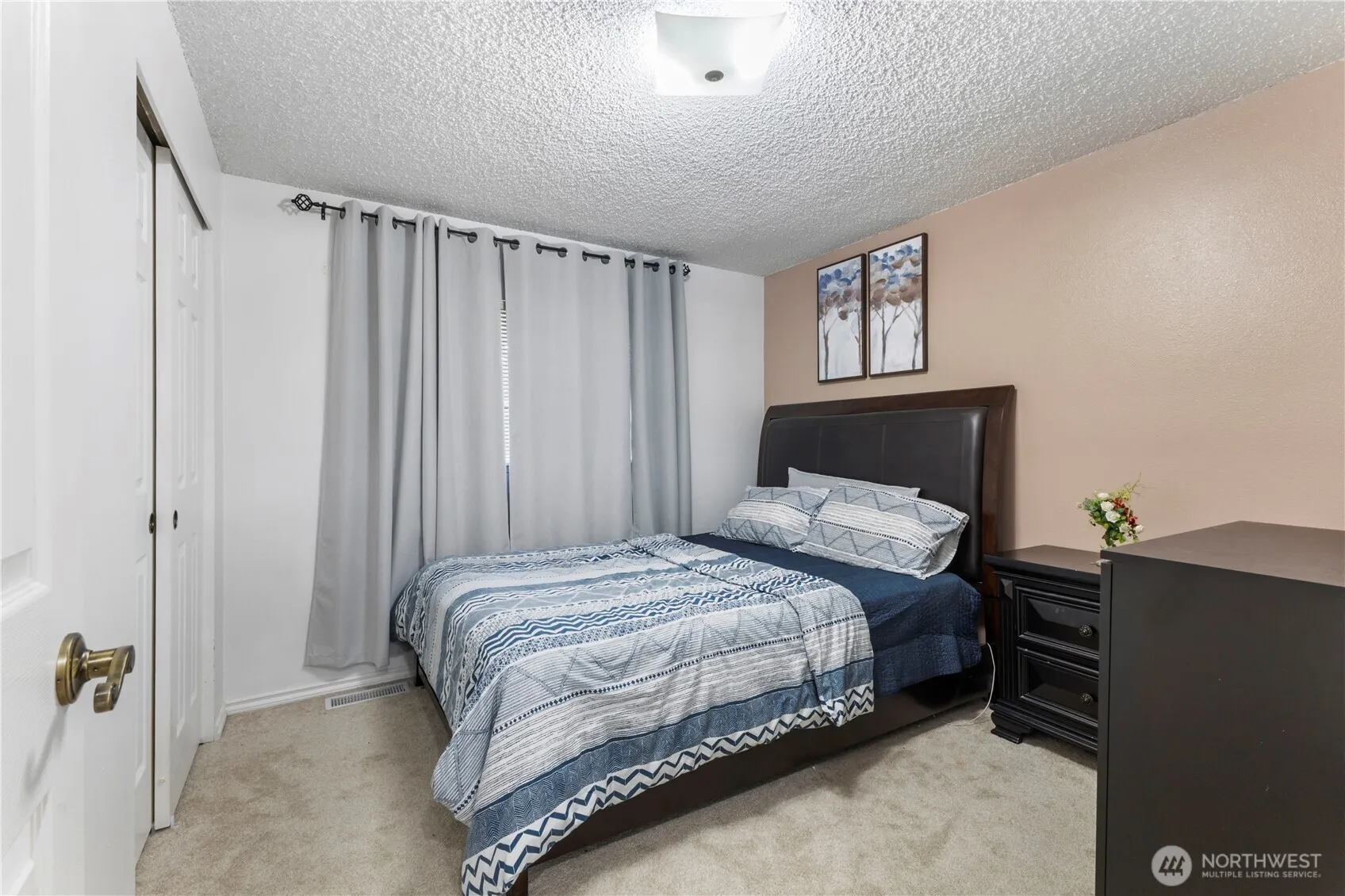 4705 S 272nd Street , Kent, WA 98032