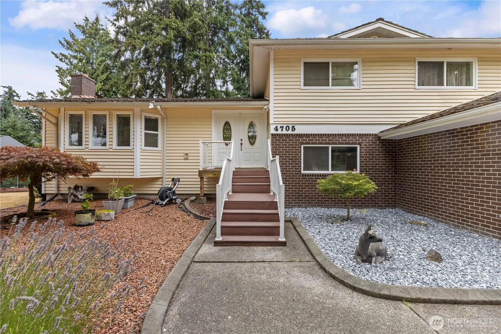 4705 S 272nd Street , Kent, WA 98032