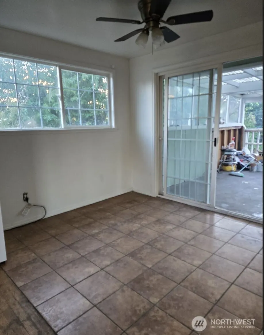 4140 NE 11th Street , Renton, WA 98059