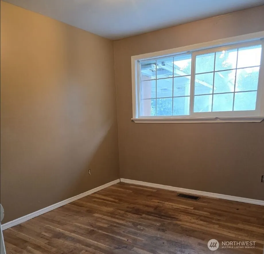 4140 NE 11th Street , Renton, WA 98059