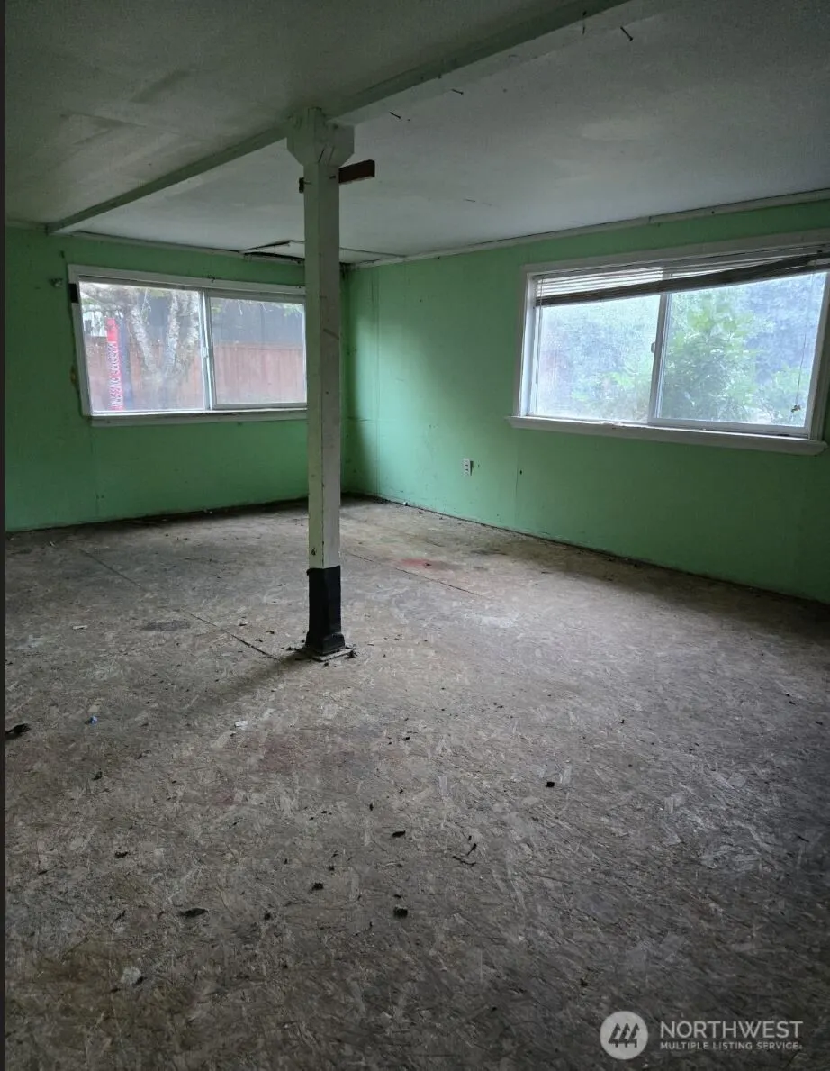 4140 NE 11th Street , Renton, WA 98059