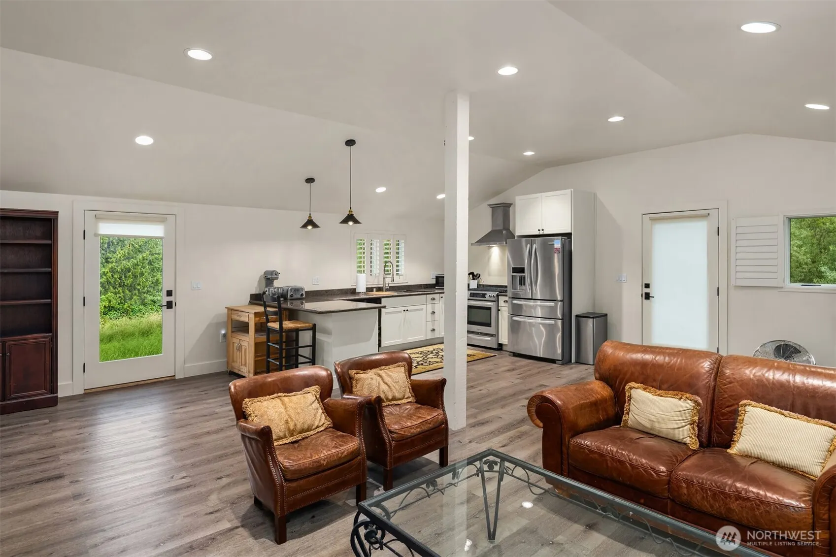 21002 NE 50th Street , Redmond, WA 98053-6003