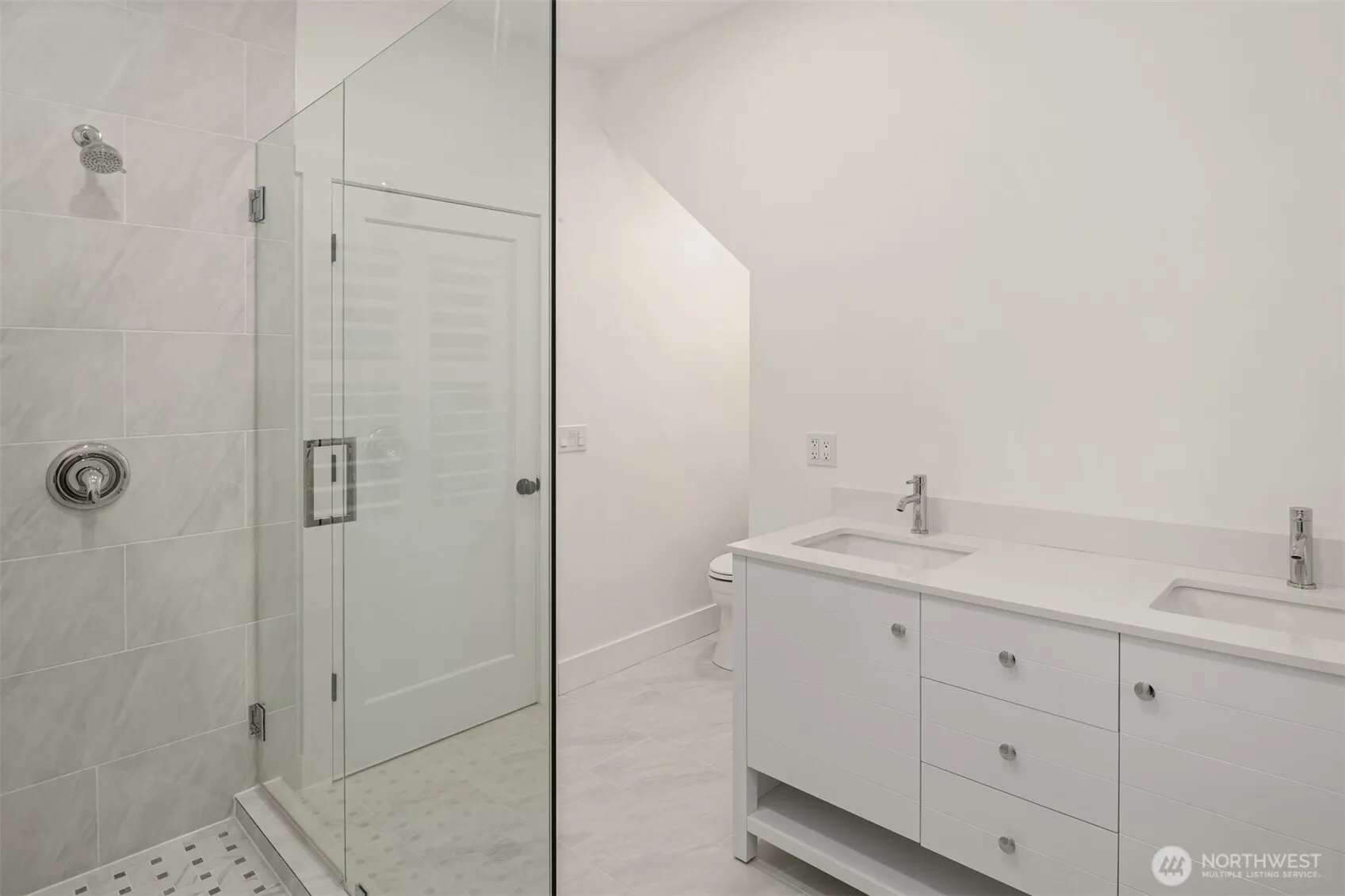21002 NE 50th Street , Redmond, WA 98053-6003