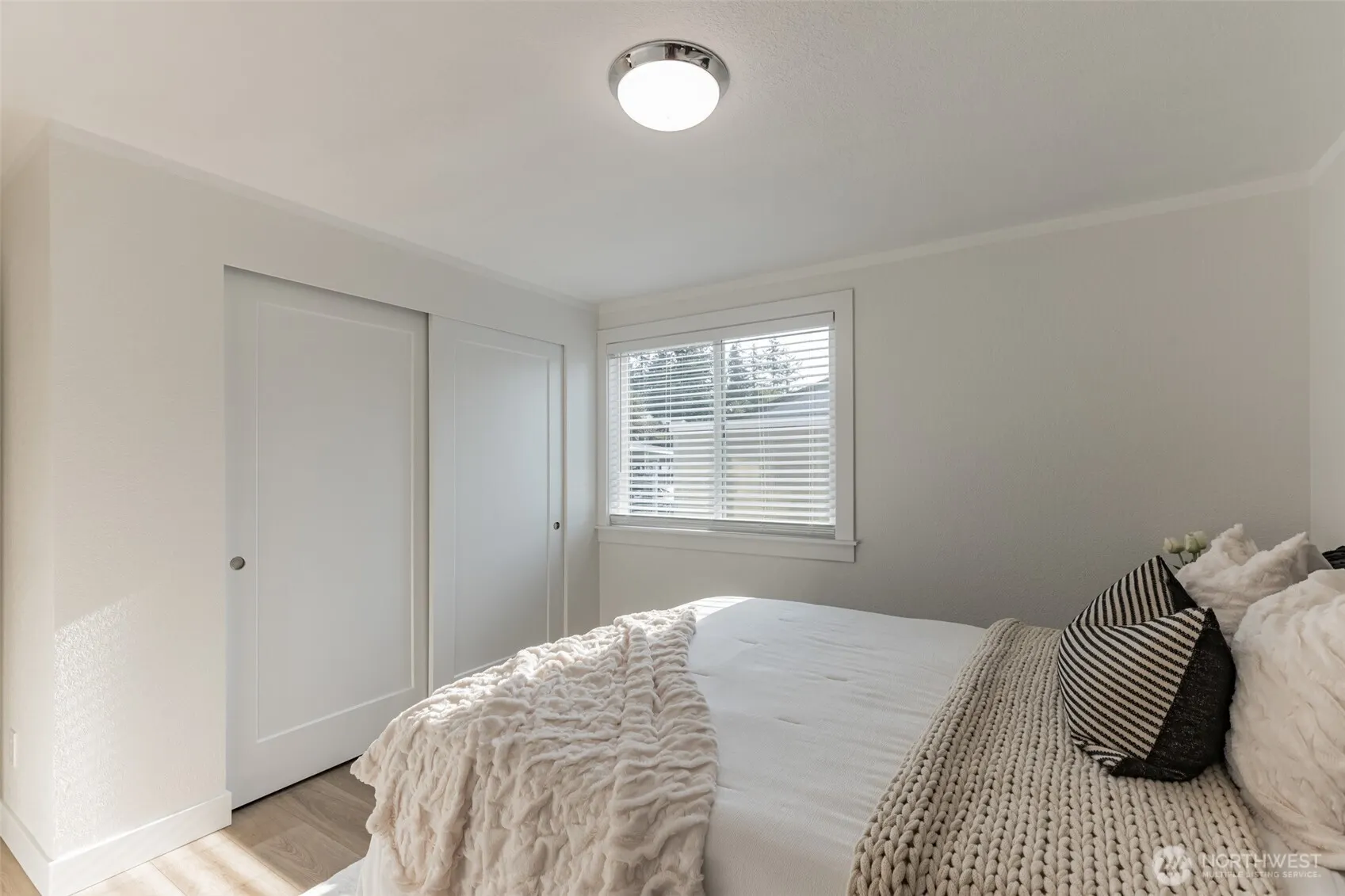 25732 115th Avenue SE #C101, Kent, WA 98030