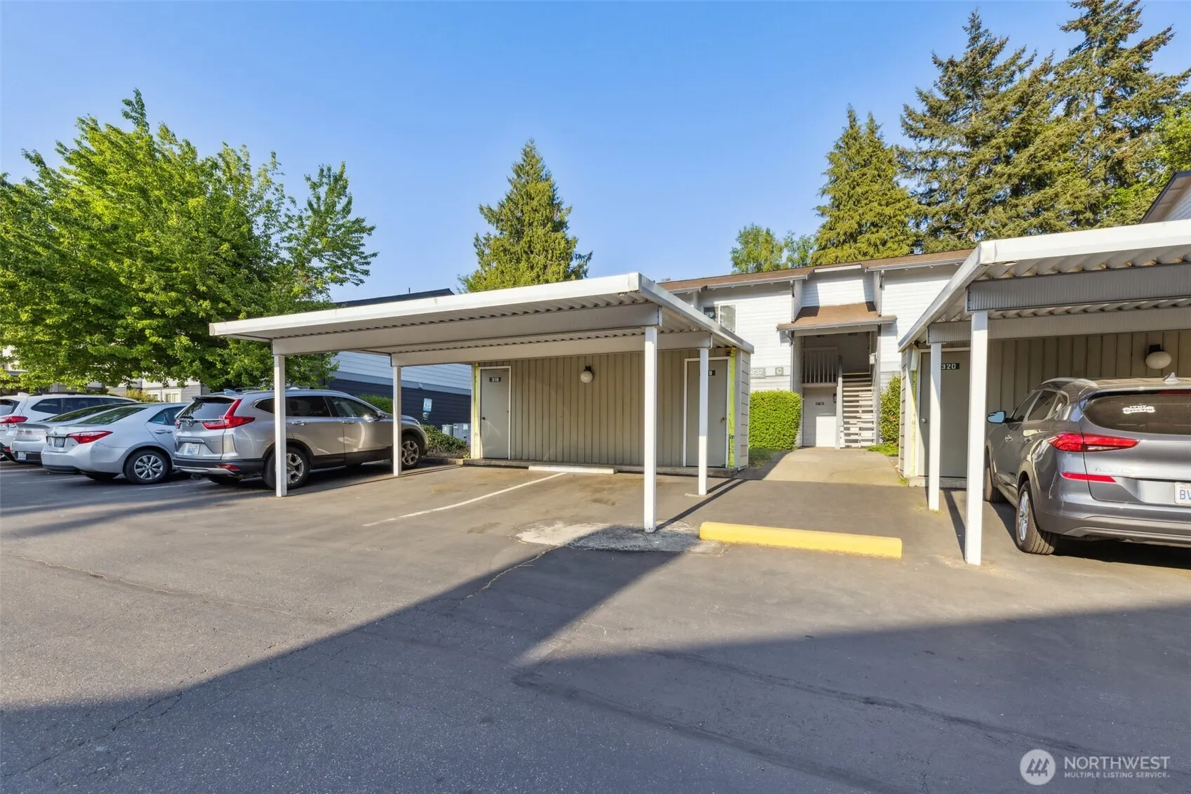 25732 115th Avenue SE #C101, Kent, WA 98030