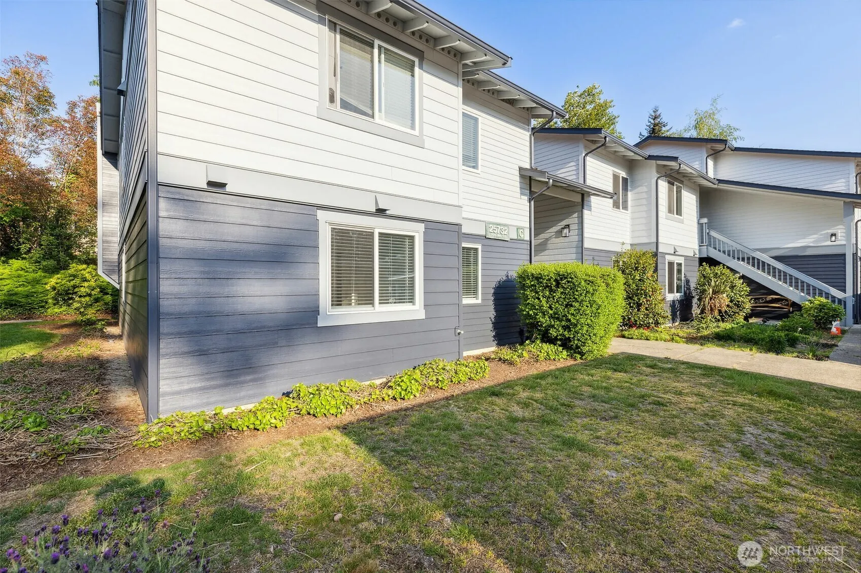 25732 115th Avenue SE #C101, Kent, WA 98030