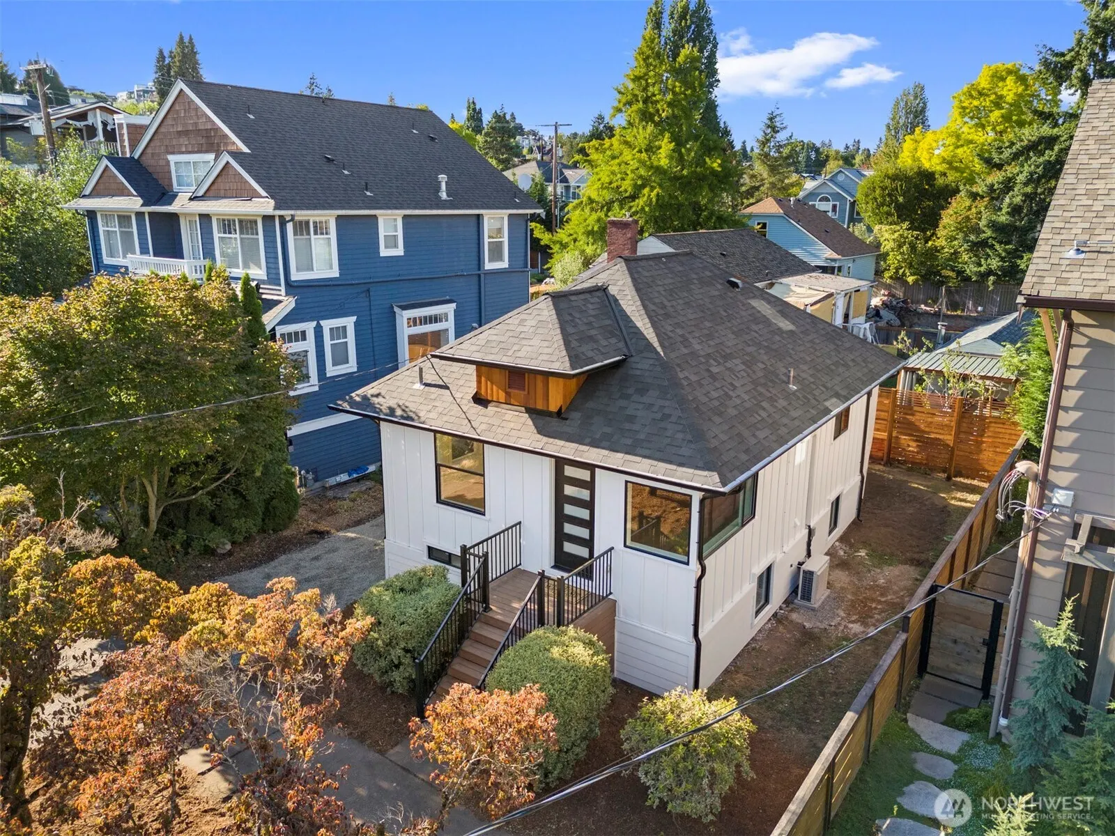706 N 67th Street , Seattle, WA 98103