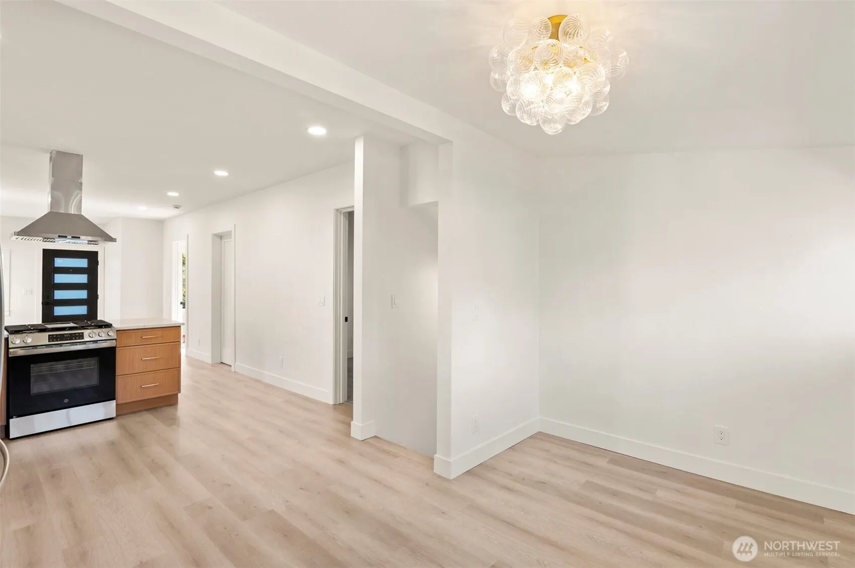 706 N 67th Street , Seattle, WA 98103