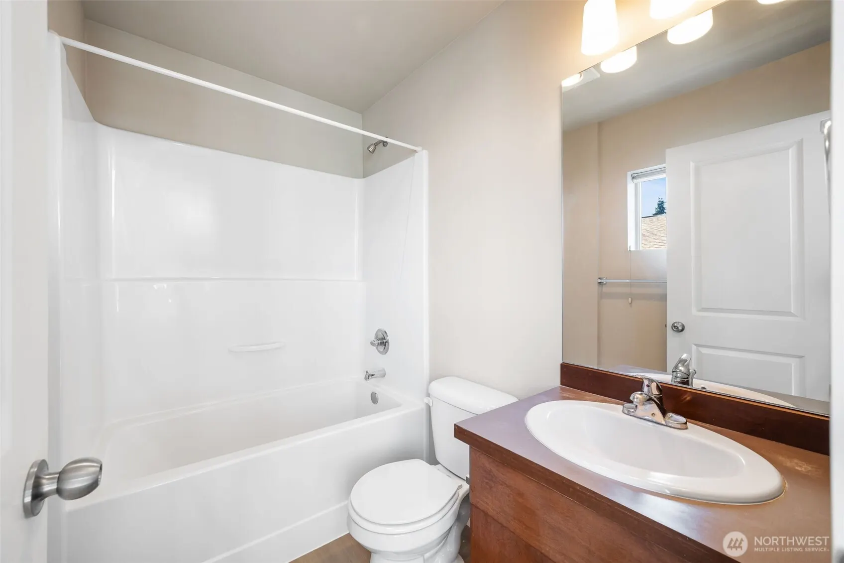 336 CHELAN Avenue NE, Renton, WA 98059