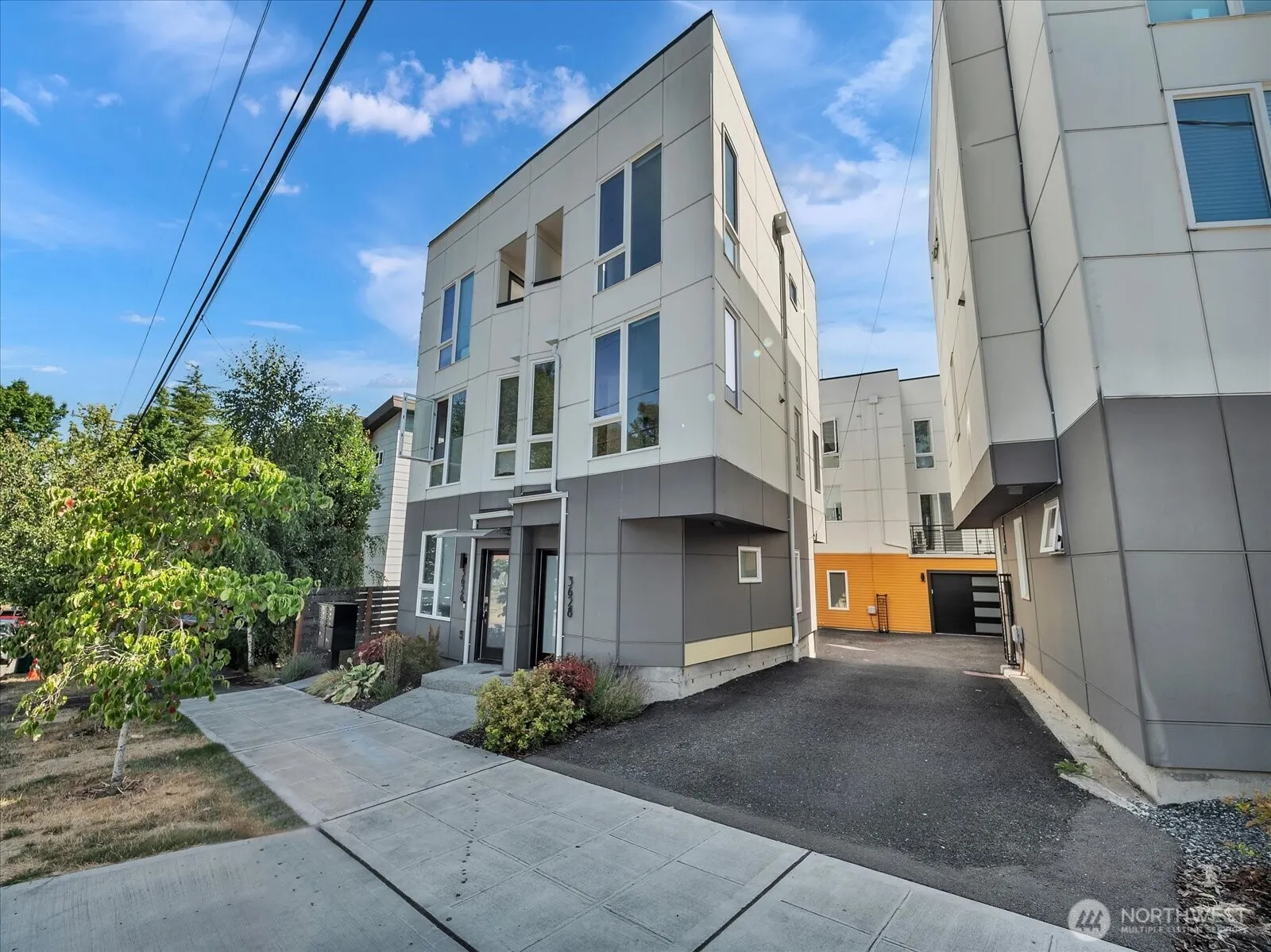 3628 14th Avenue S, Seattle, WA 98108