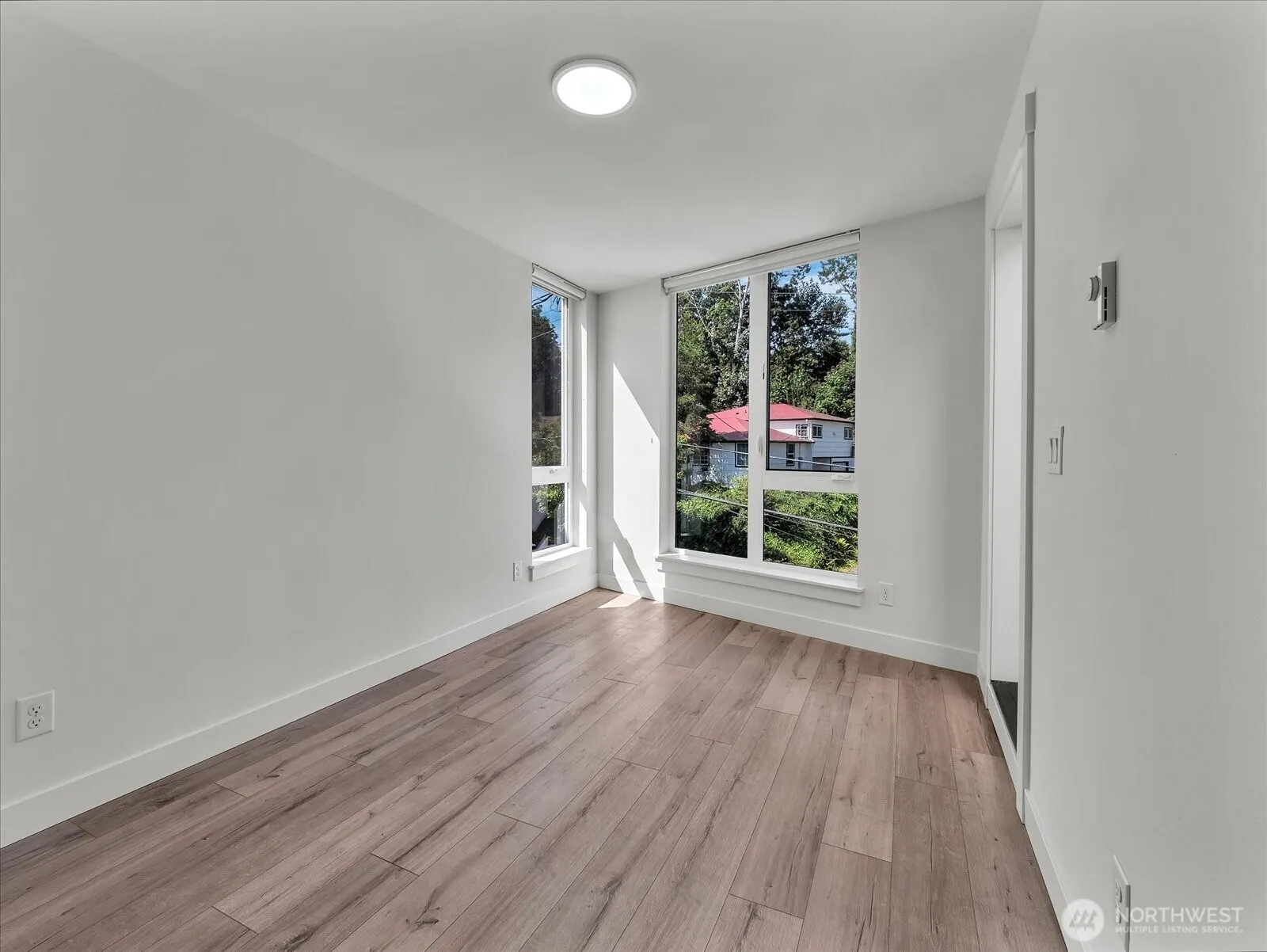 3628 14th Avenue S, Seattle, WA 98108